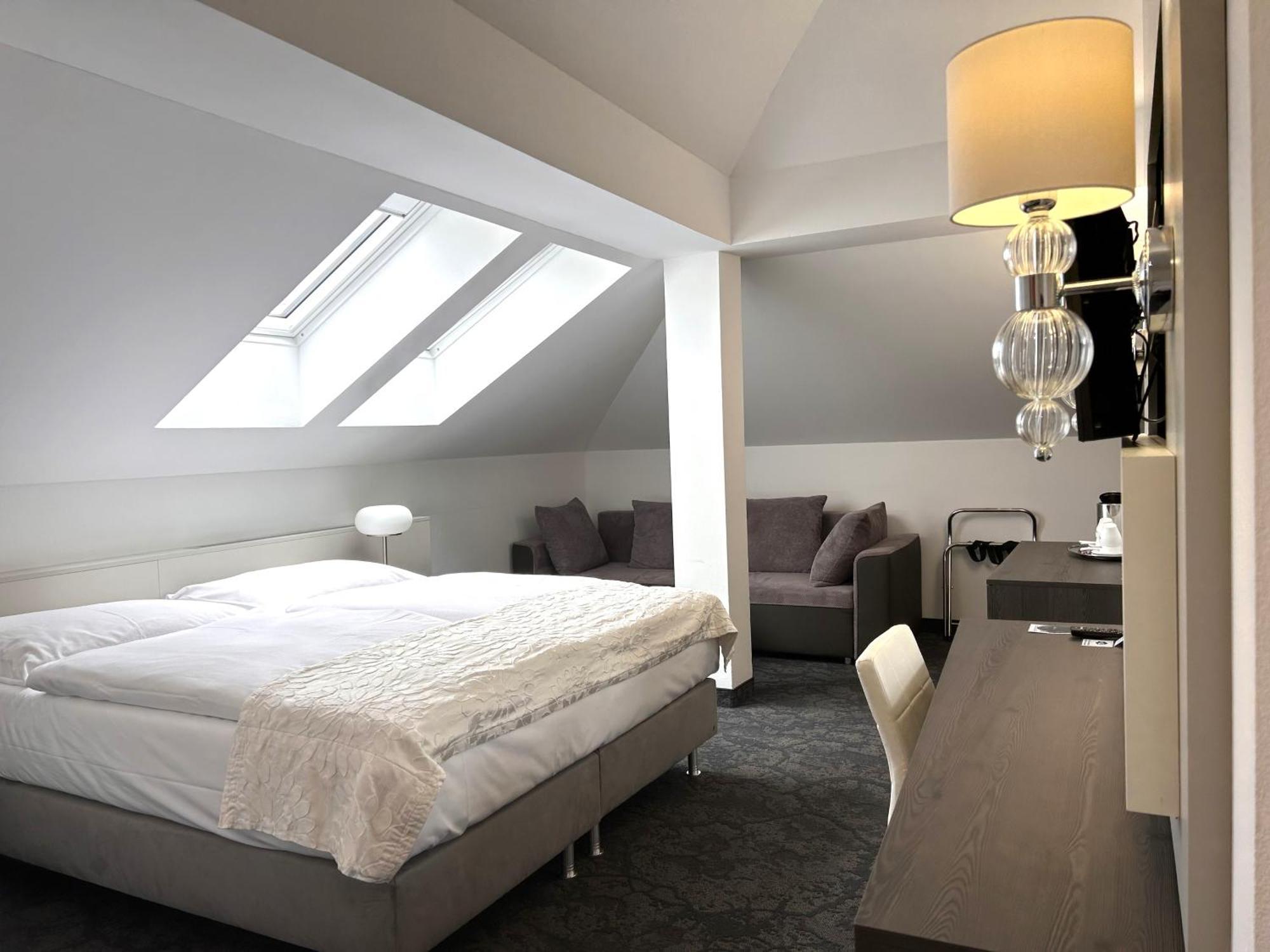 Machova Hotel