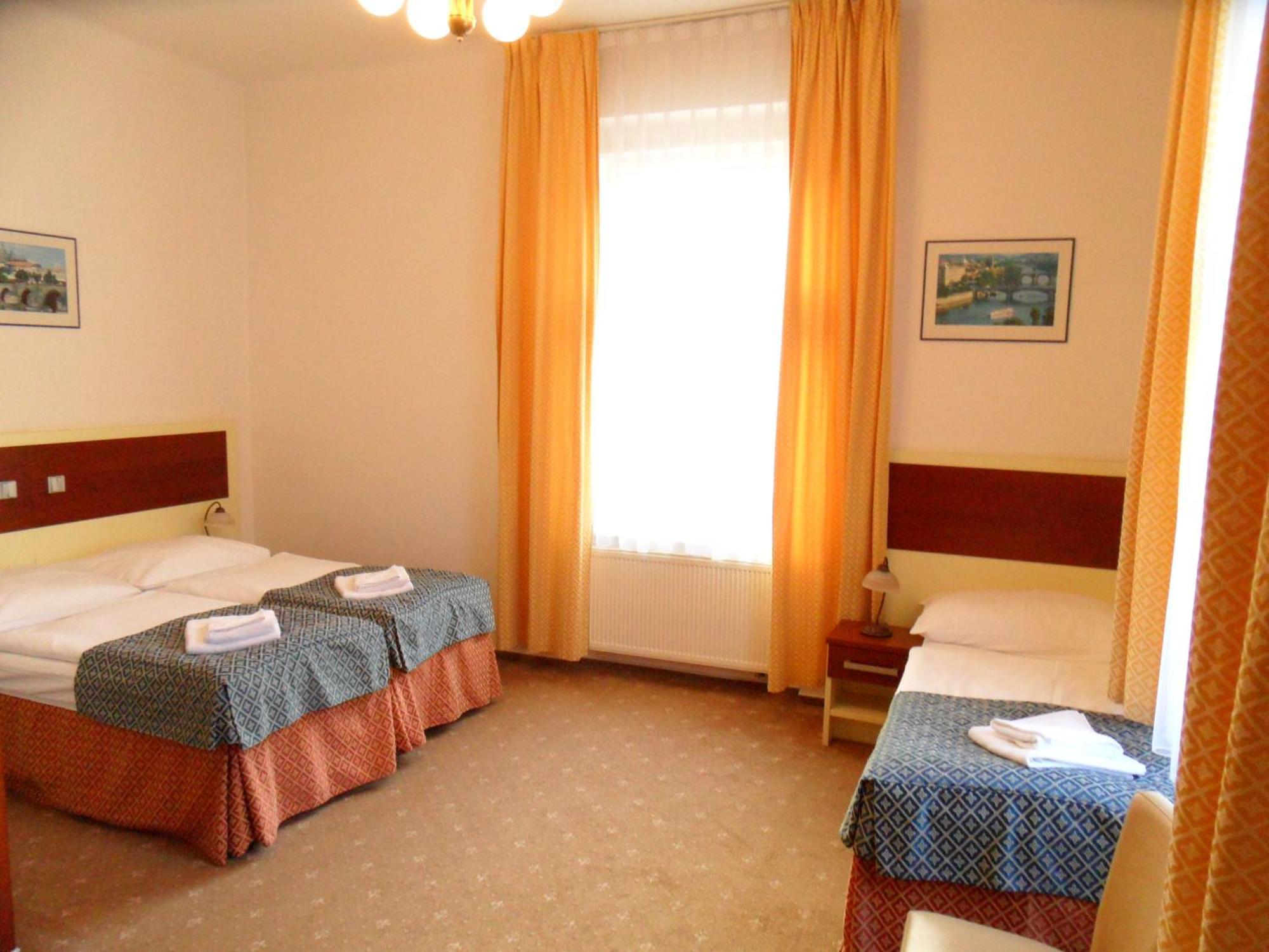 Hotell Atos 3*