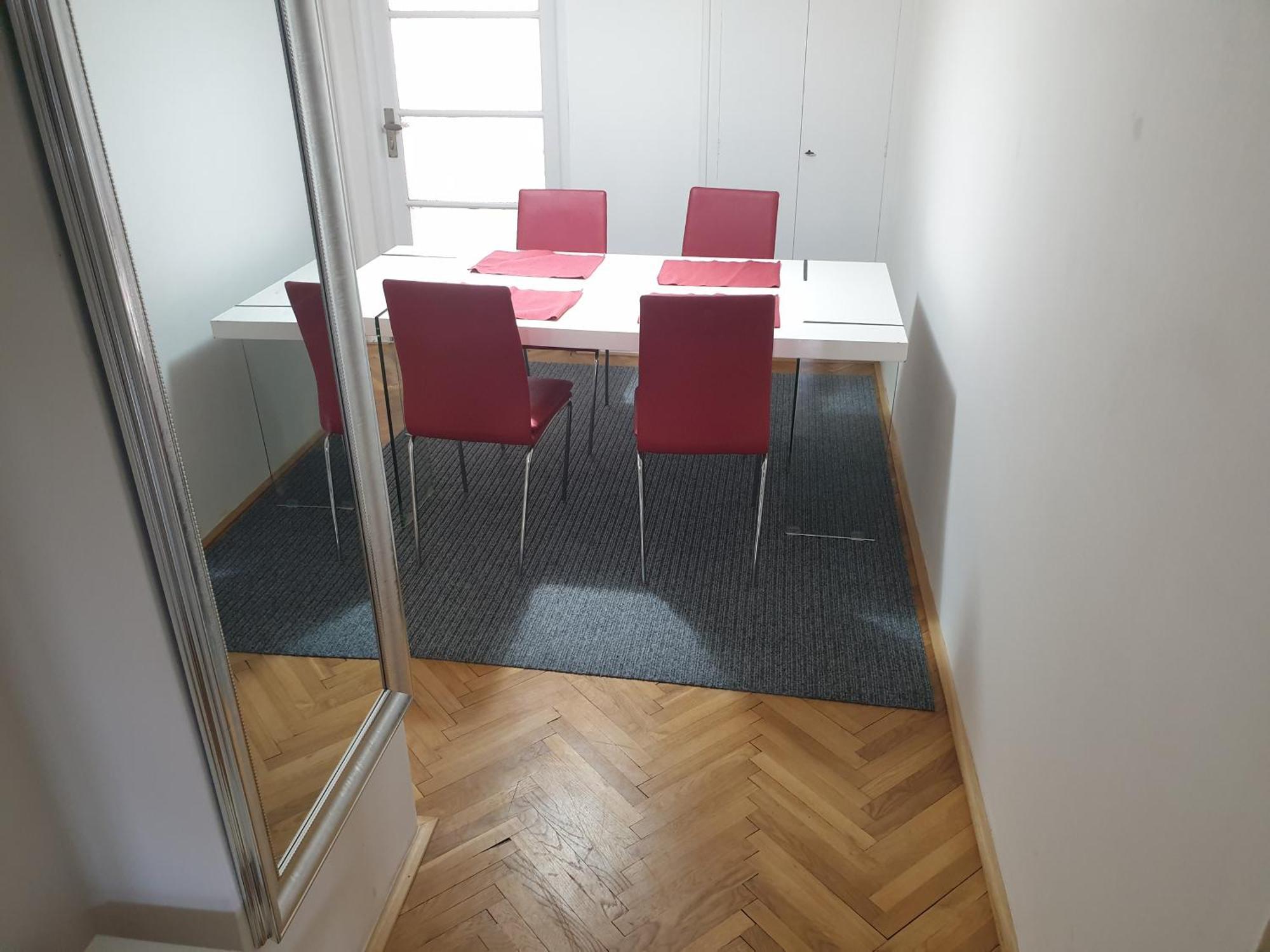Apartment Newly Refurbished Prag