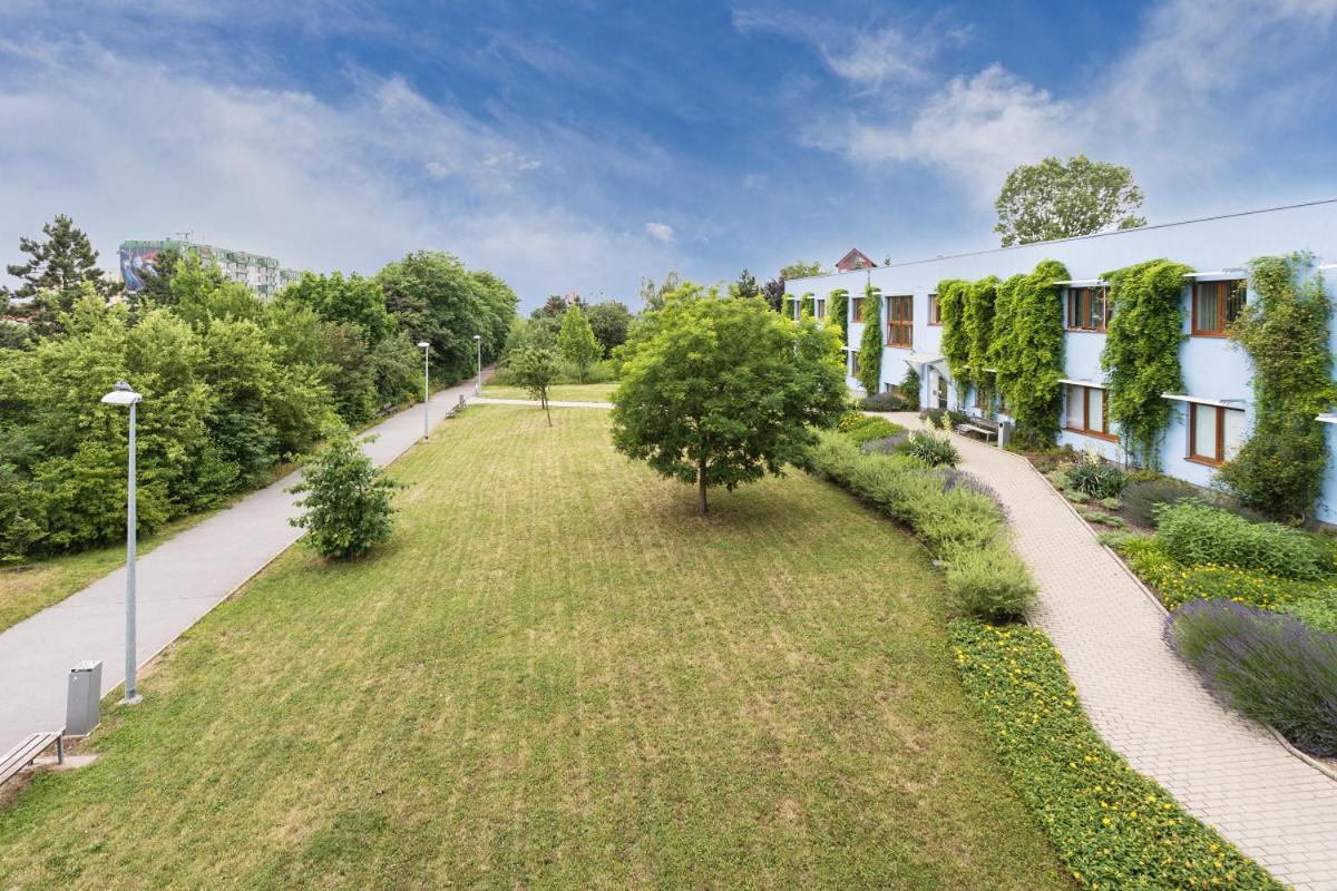 96m2 Designer Apartment, Free Garage Parking Lägenhet *