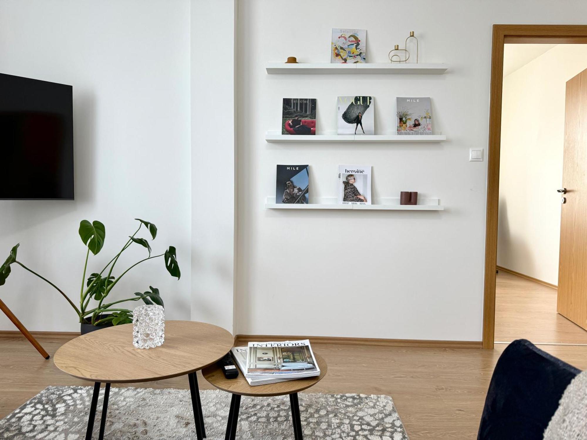 96m2 Designer Apartment, Free Garage Parking Lägenhet