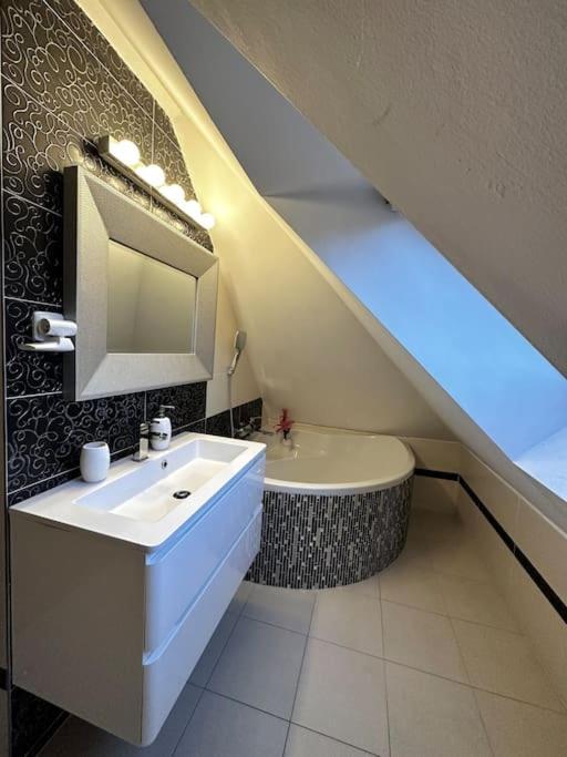 Flumen I Cozy House With Free Parking * Prag