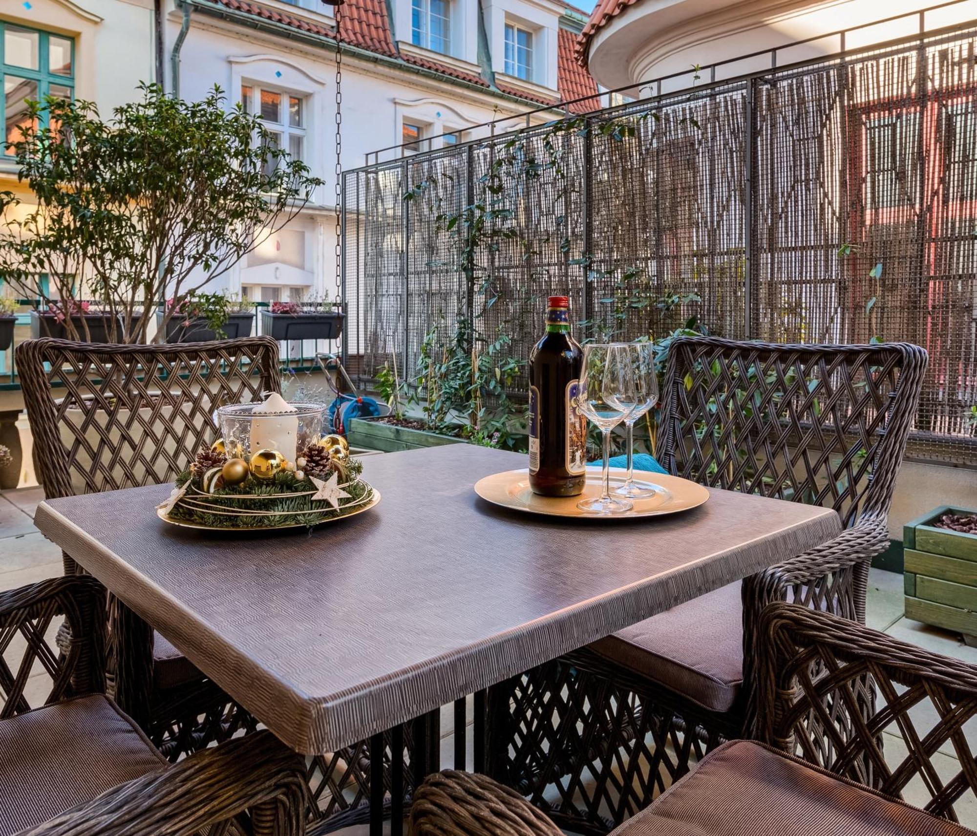 Pragueone Apartment,a/c,terrace Lägenhet Prag