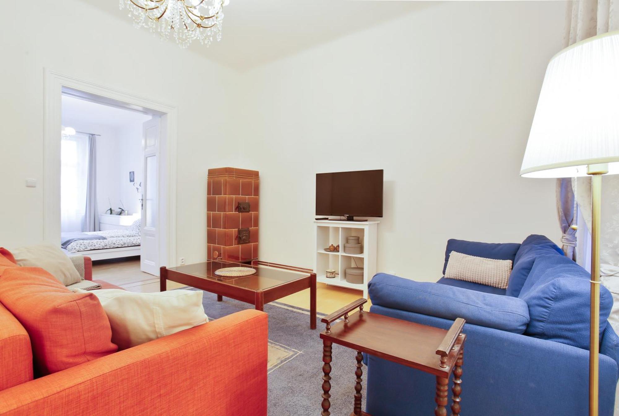 Beautiful And Spacious Wenceslas Square Apartment