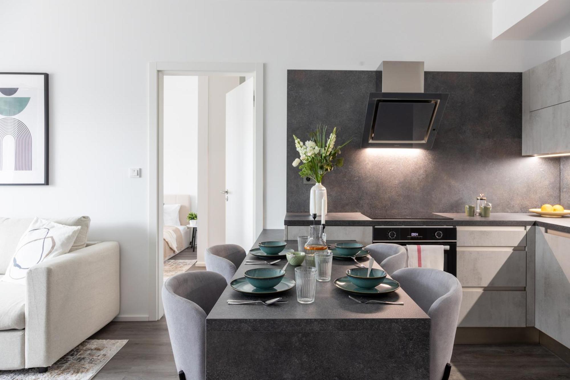 Baby Friendly Apt With Terrace And Ac In Karlin By Days