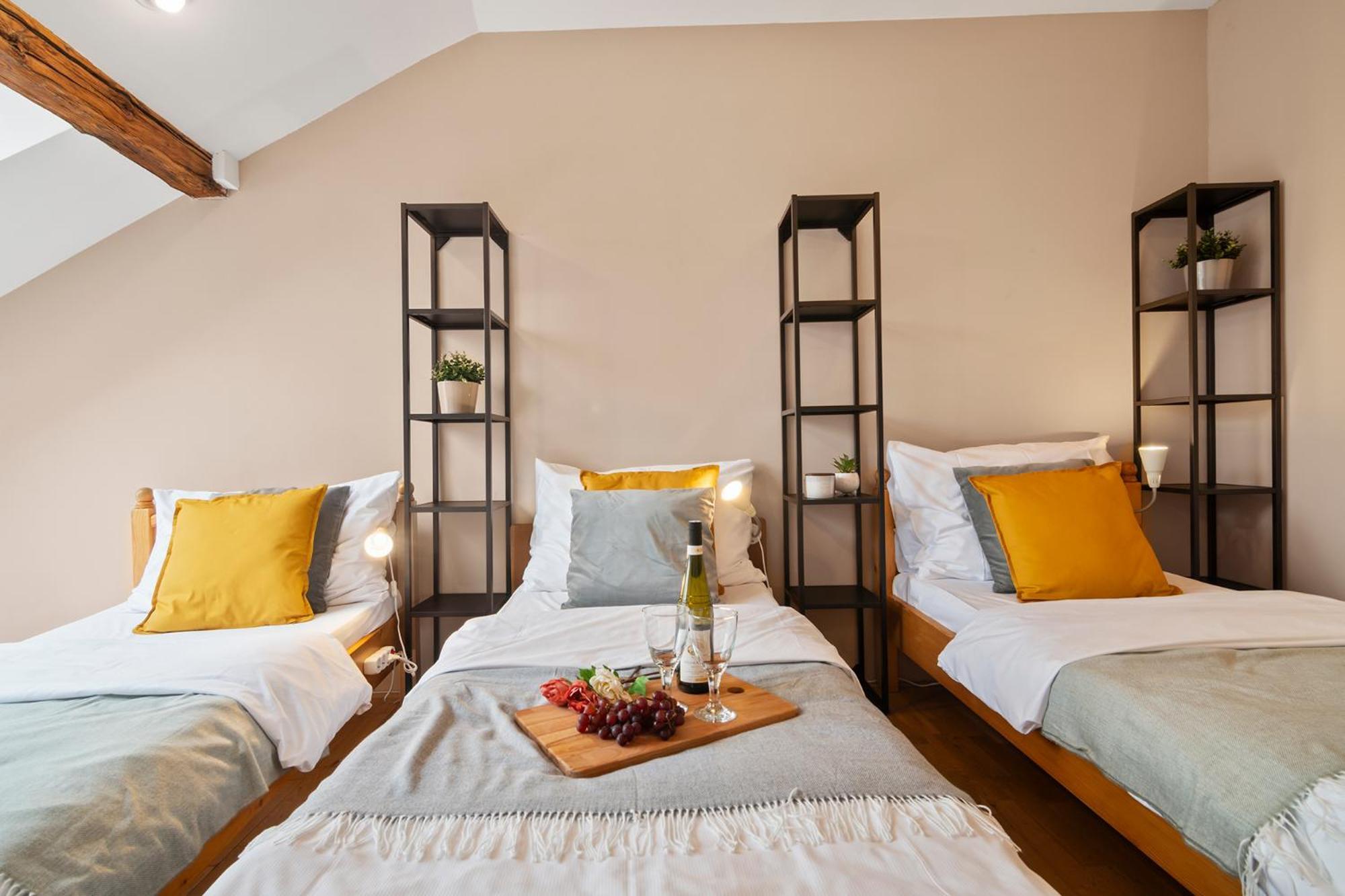 Vintage Apts In Heart Of By Michal&friends Apartment *