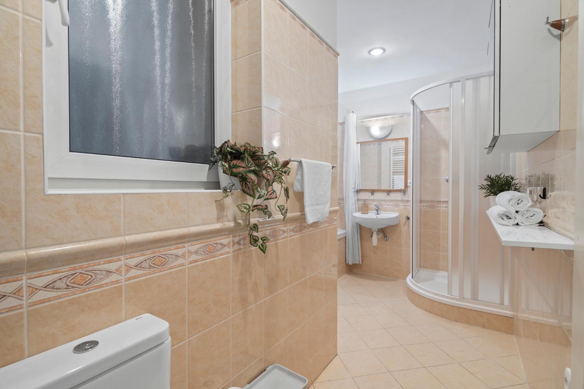 Vintage Apts In Heart Of By Michal&friends *