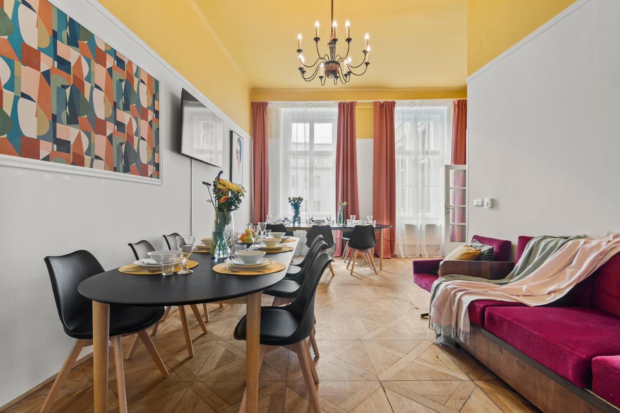 Apartment Vintage Apts In Heart Of By Michal&friends