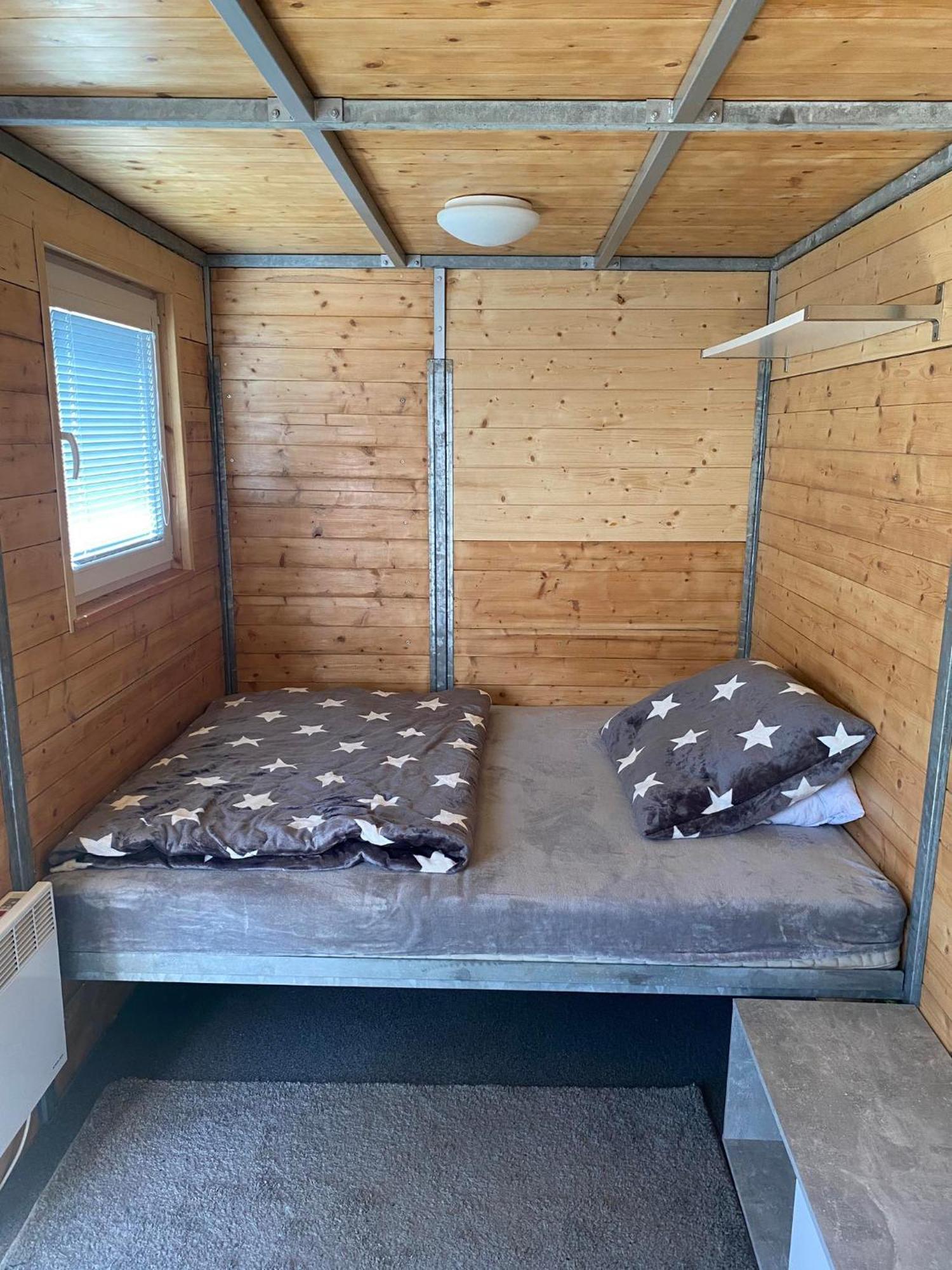 Camping Tetris Domky V Beachklubu Ladvi *
