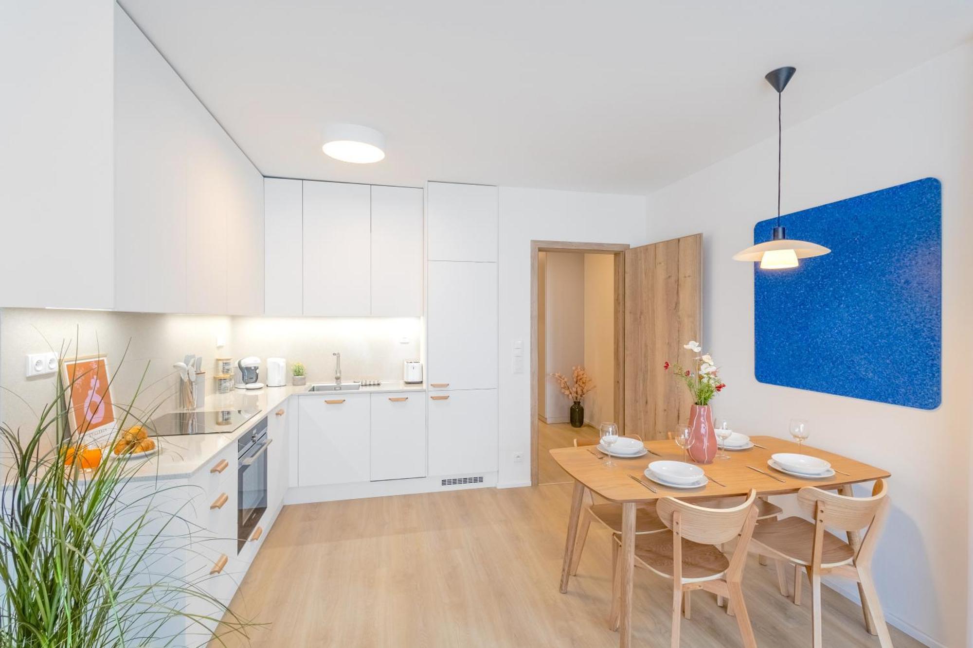 Design - Balcony, Free Parking, Yoga, 10 Mins To Center, By Gravity Apartment