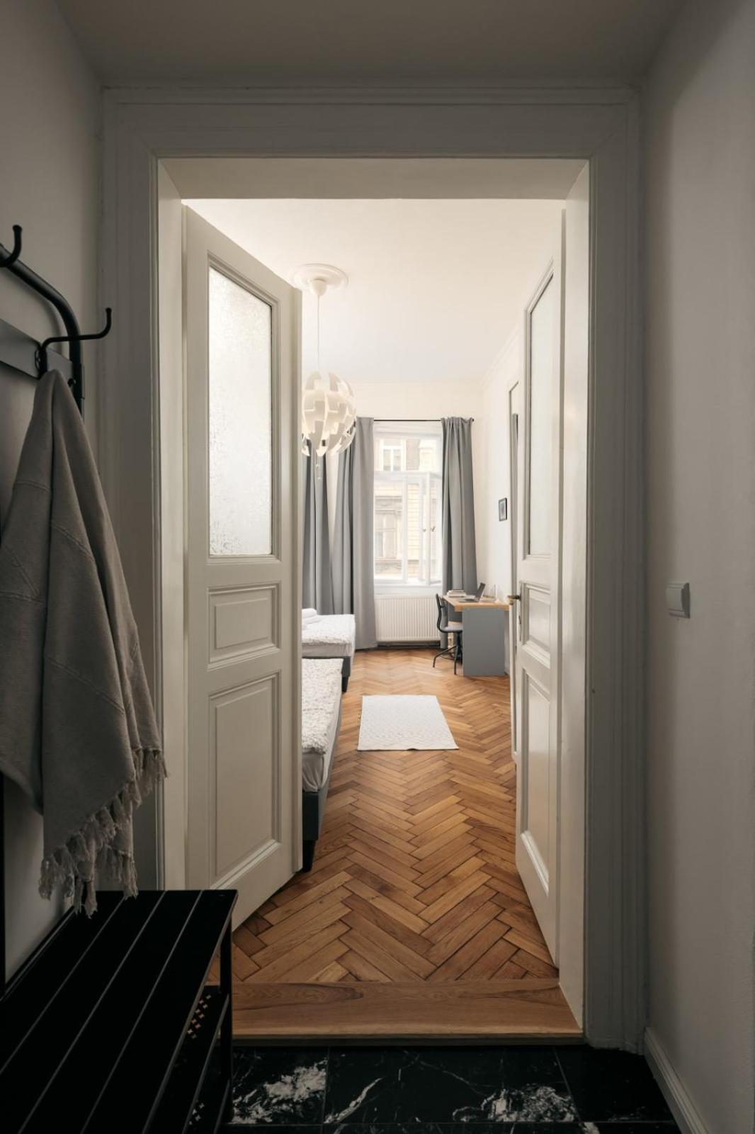 Apartment Comfortable And Cosy A Few Steps From Dancing House And Naplavka Dance Prag