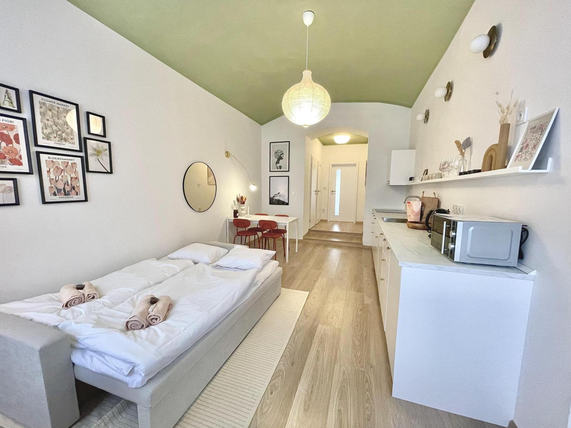 Cozy, Natural Ground Base Apartment, Apartmán