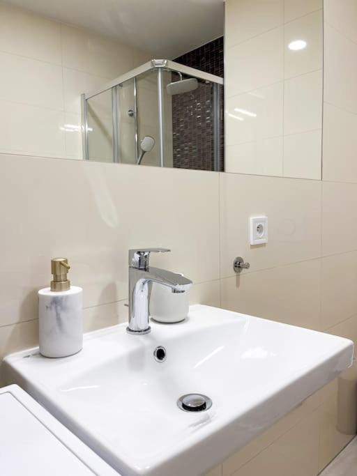 Diamond Terrace & Sauna 207 Apartment *