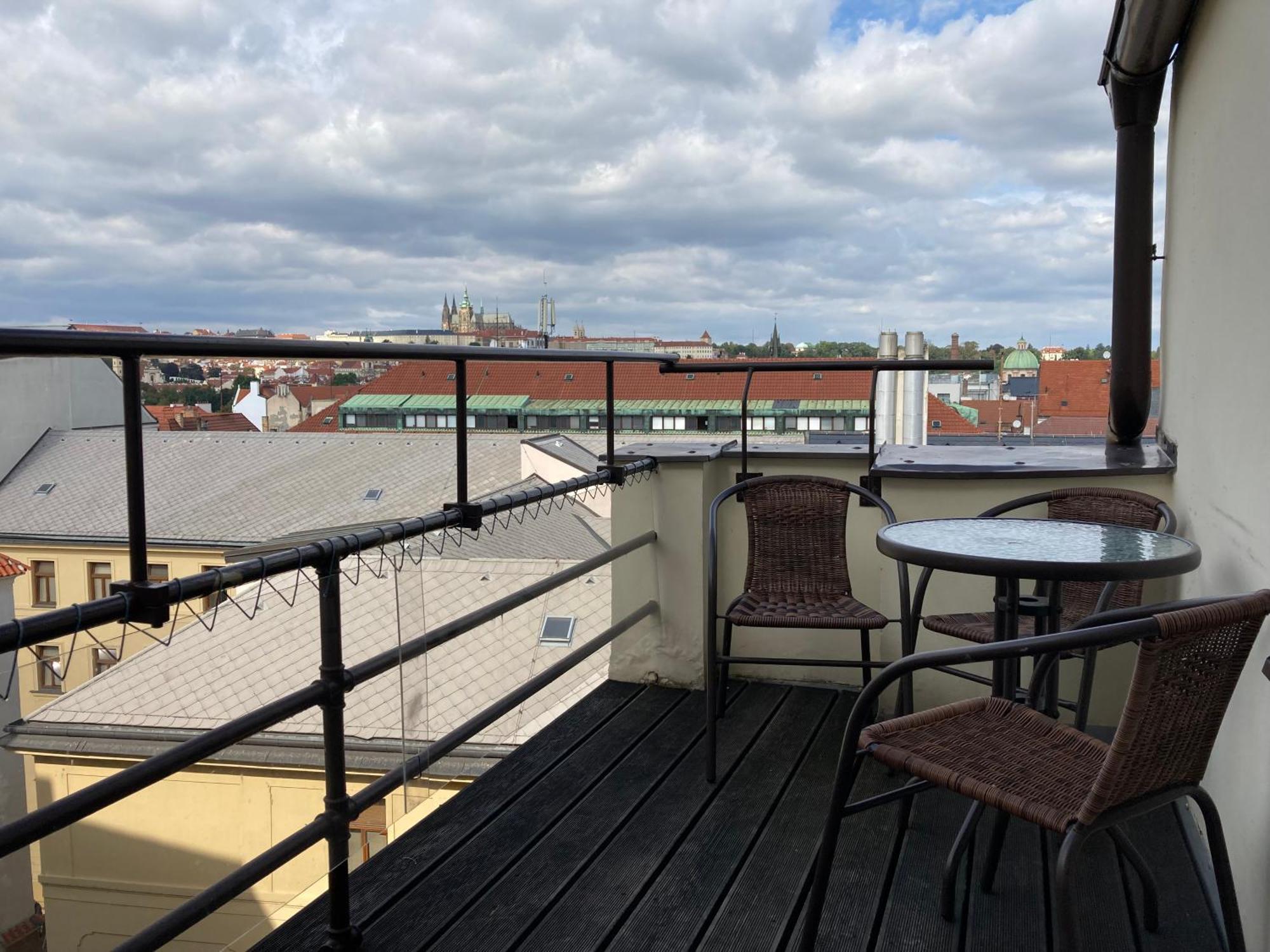 Castle View Apartment Prague