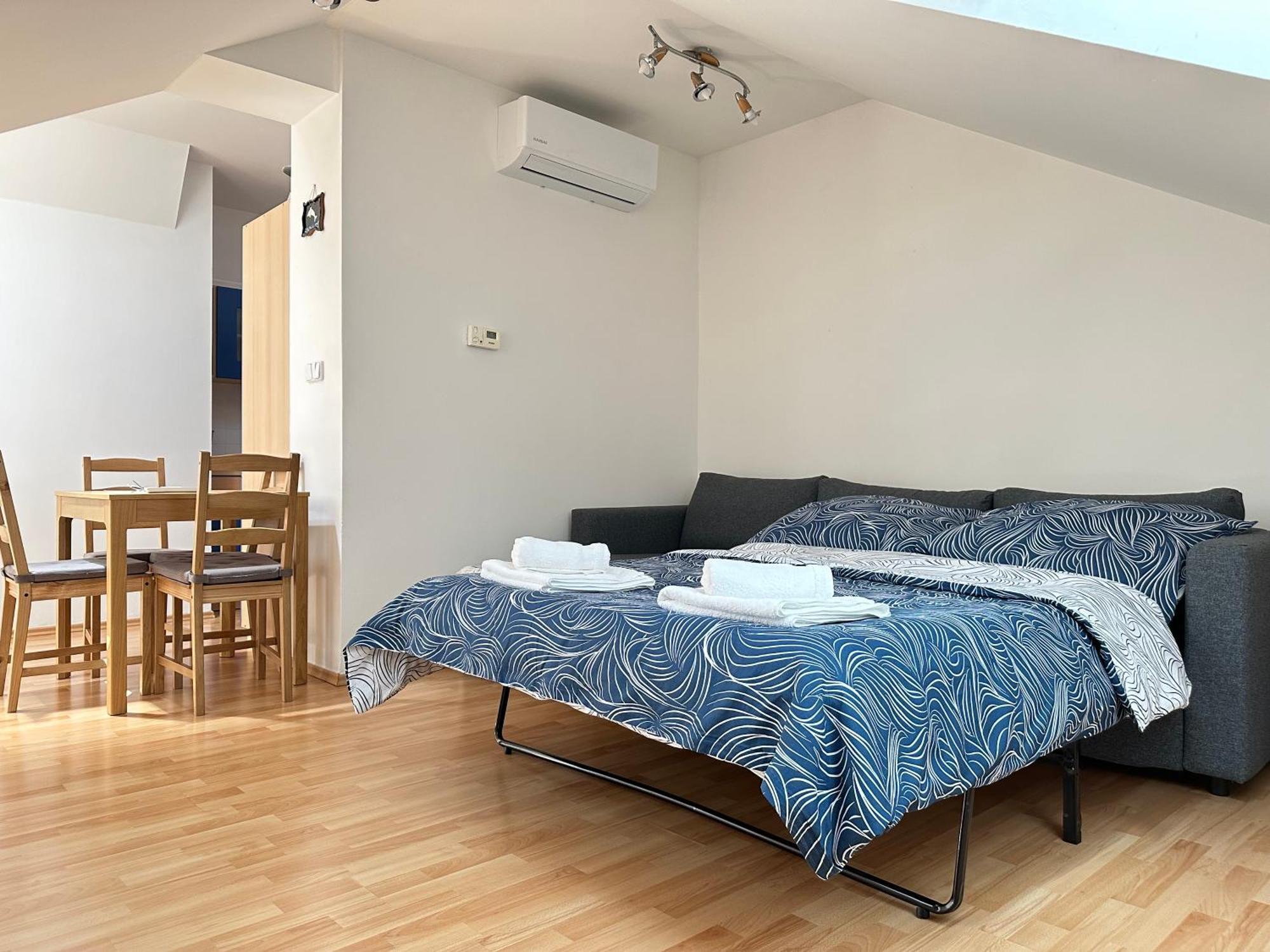 Melly Rooftop Apartment Prag