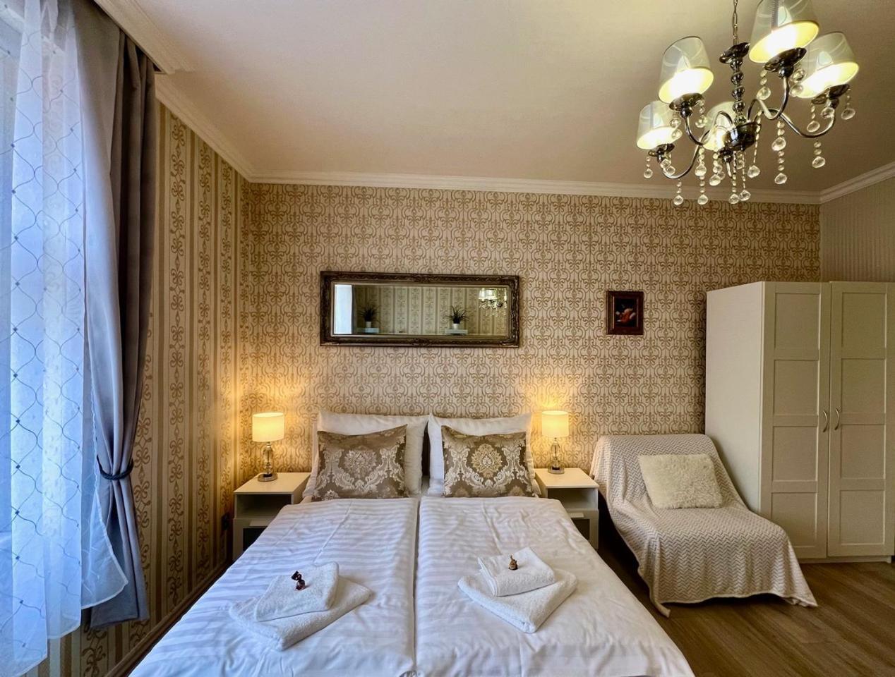Romance In The Old Town Apartment