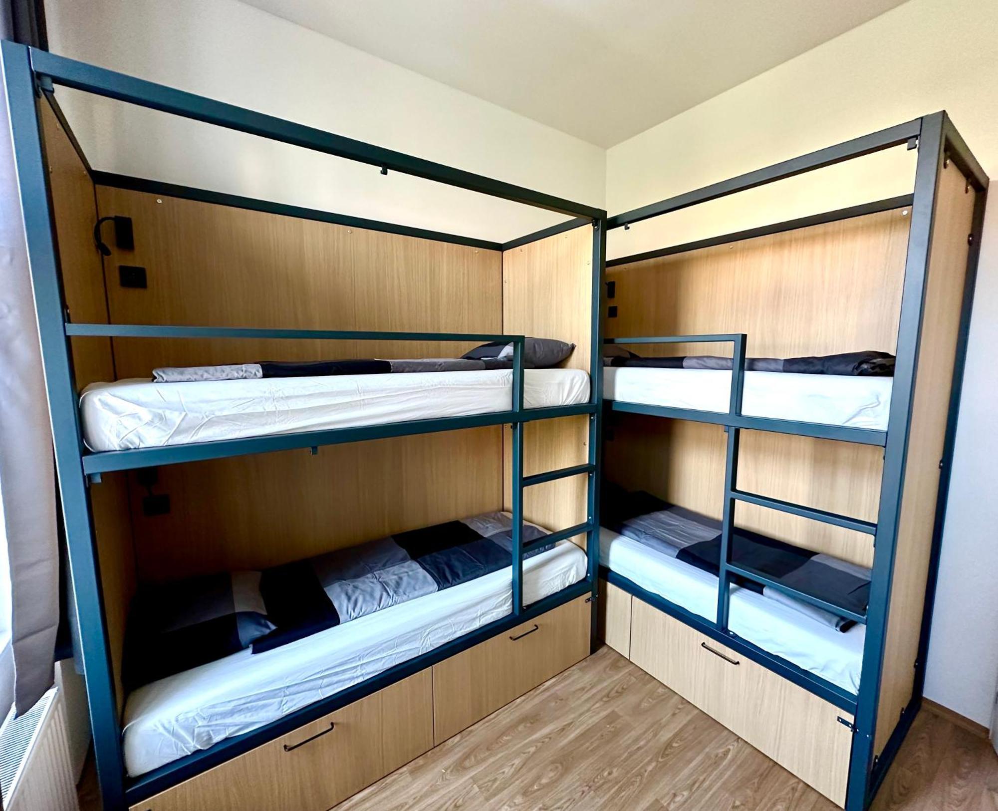Hostel Onefam Arbes Praha