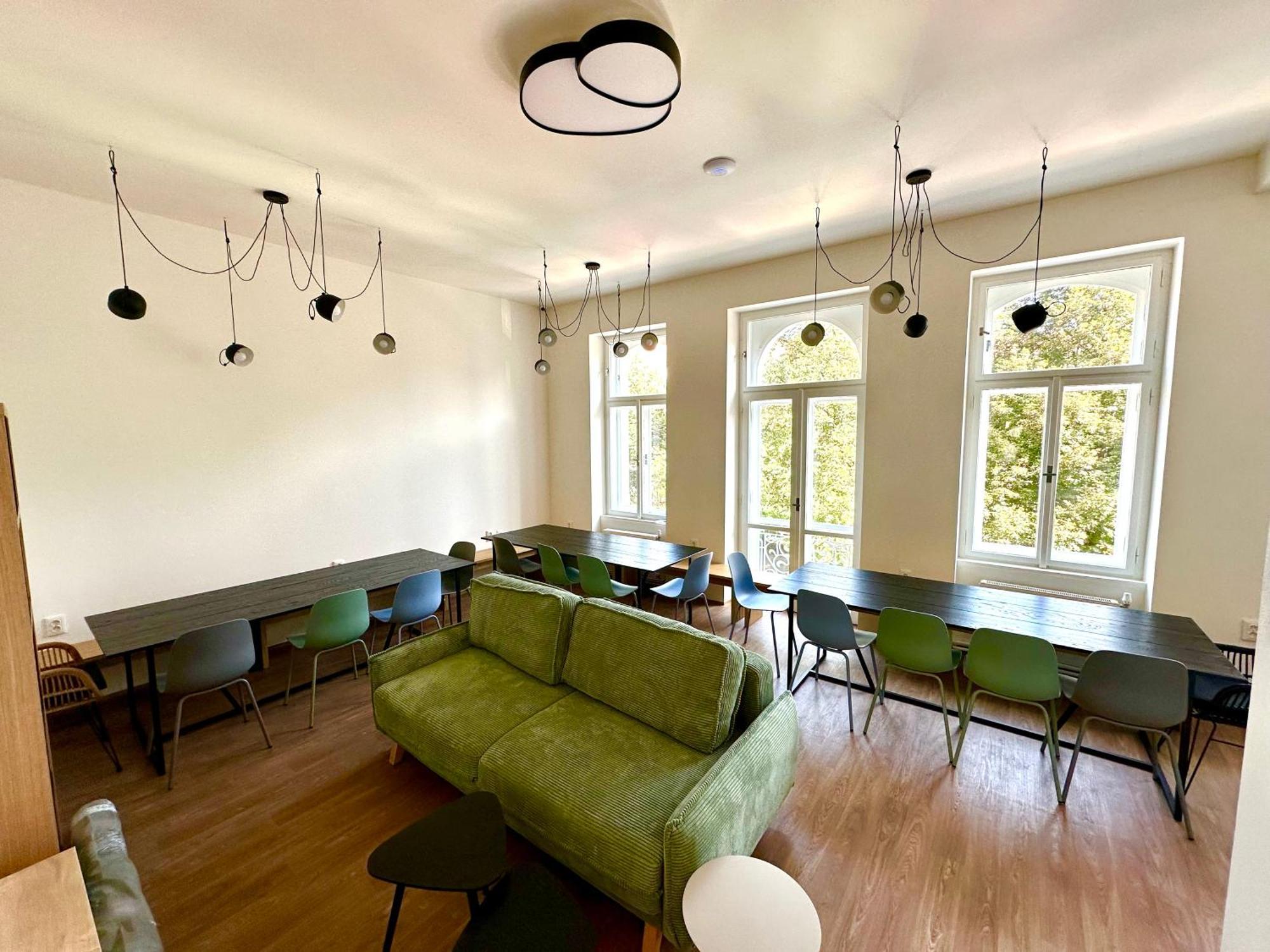 Hostel Onefam Arbes