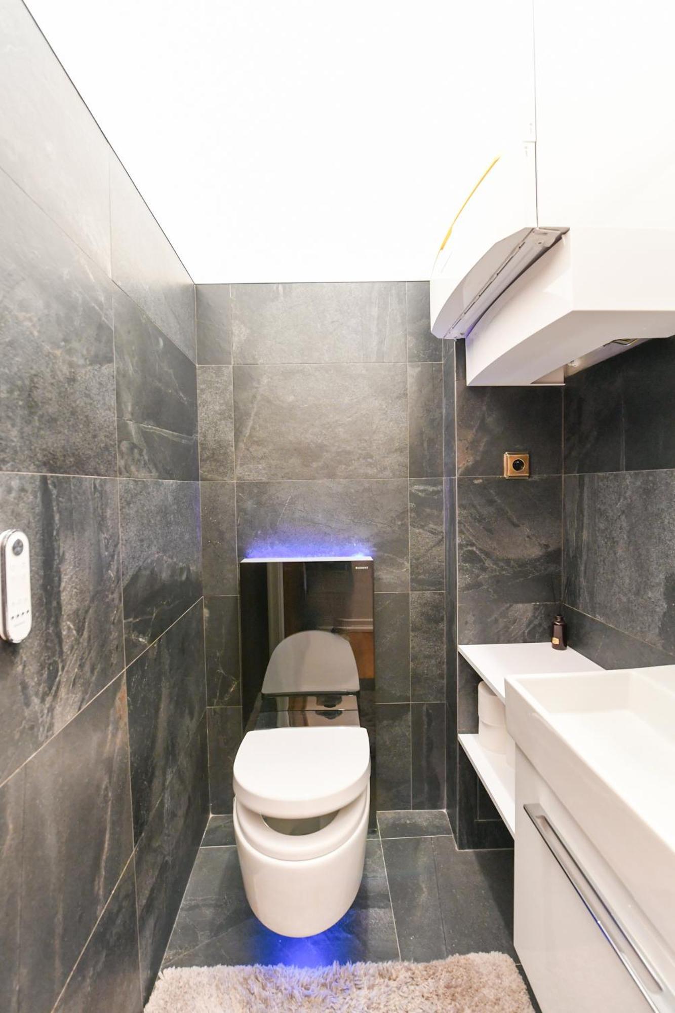 St Giles Sauna And Pool Table Apt Apartment