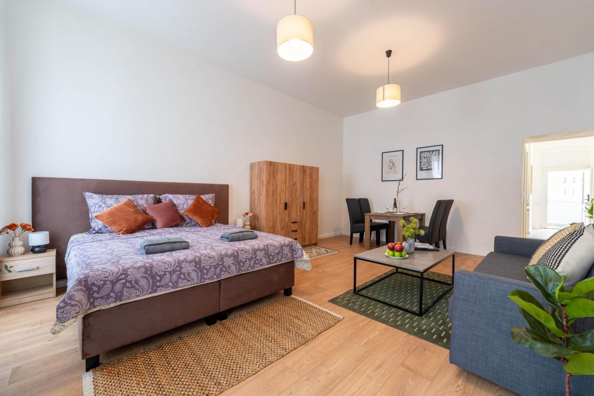 Retreat Downtown Aparthotel