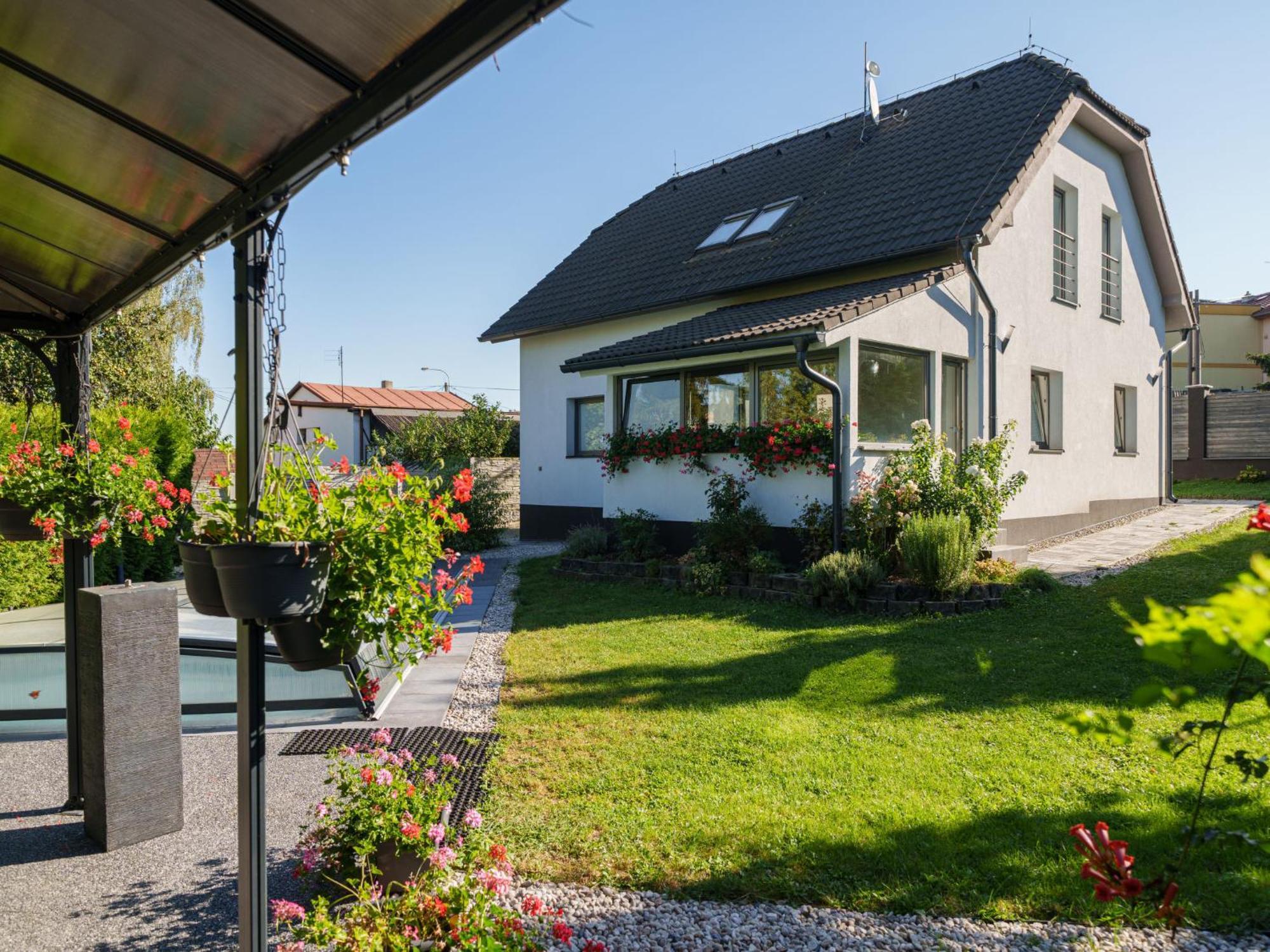 Ferienhaus Stary Chodov By Interhome Prag