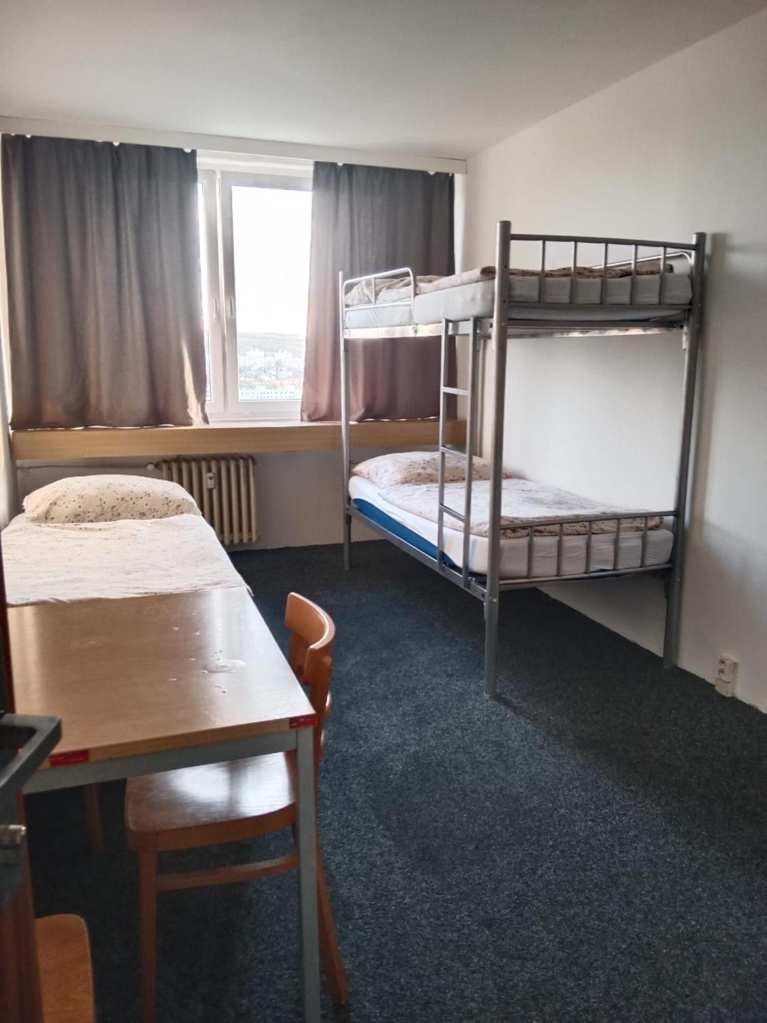 Hostel Tvm Tower Modrany Praha