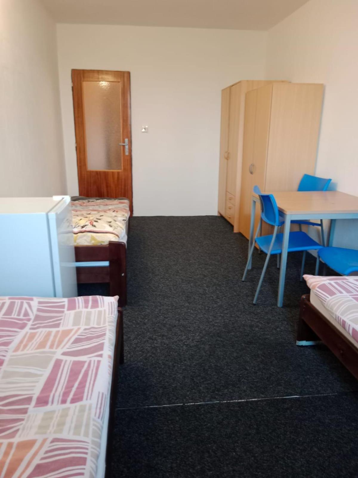 Tvm Tower Modrany Hostel Praha
