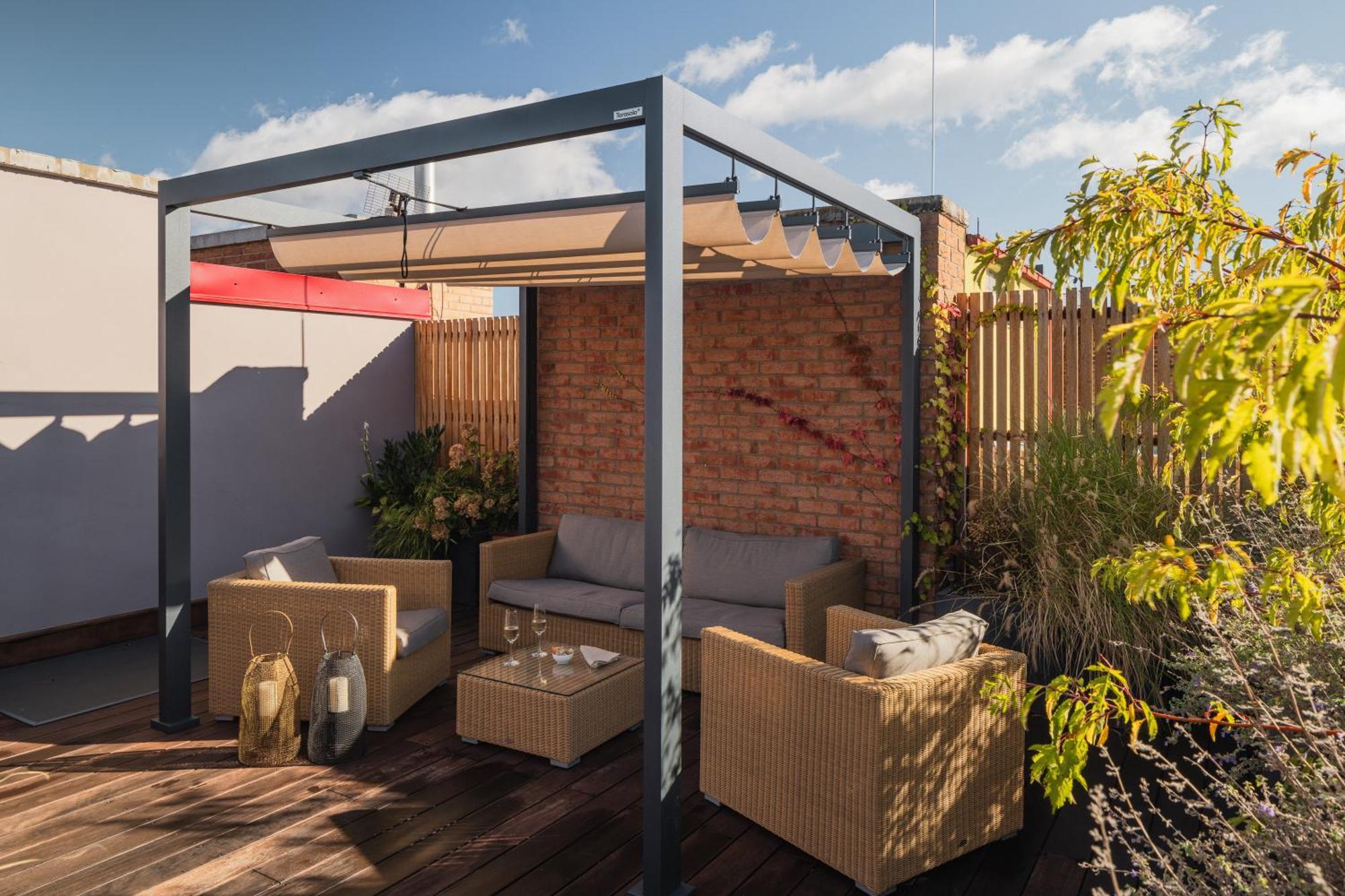 Days - Luxury In Hip Area - 