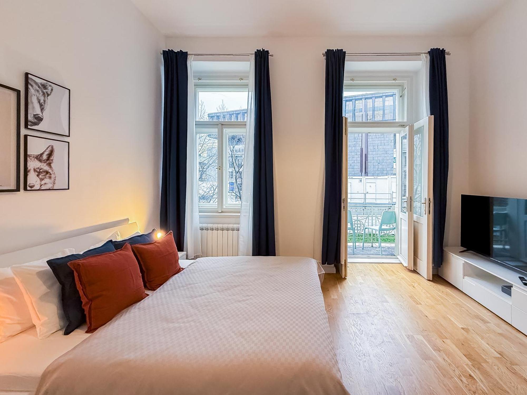 Turnkey I Wenceslas Square Lägenhet