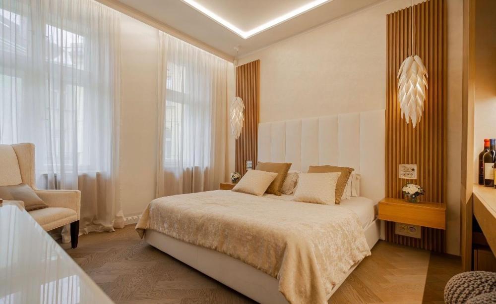 Lägenhet Old Town Luxury 3bd Prag