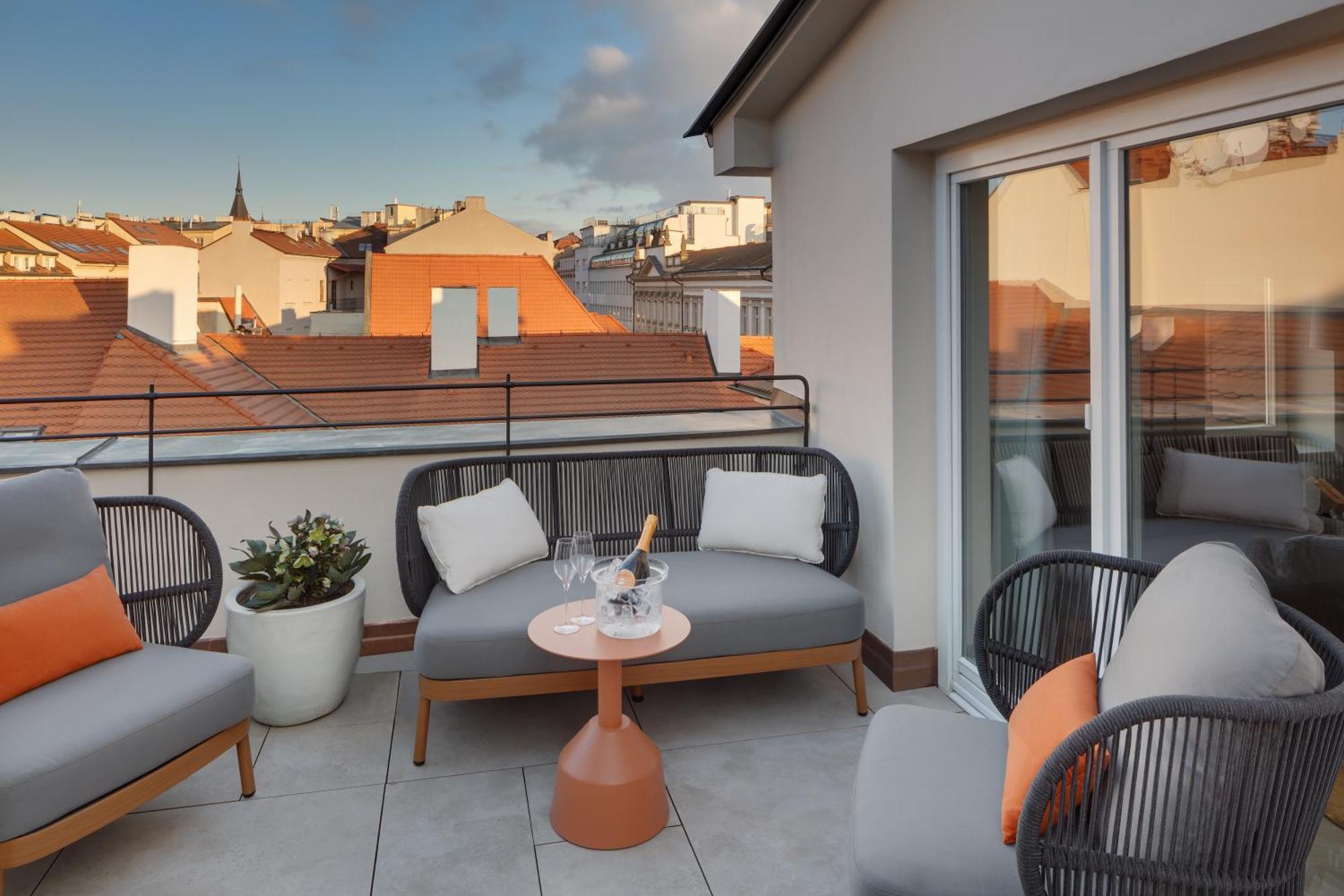 Bookquet Hotel