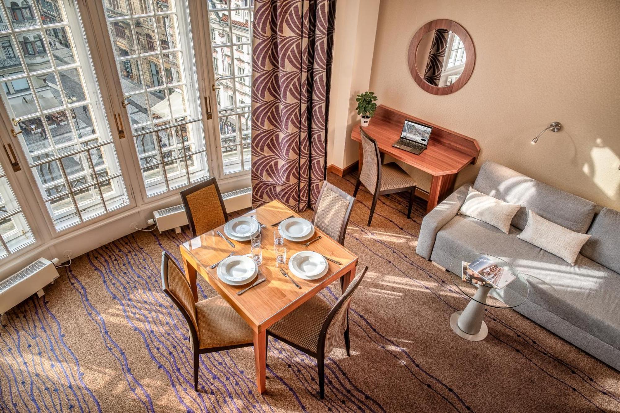 Crown Palace By Adrez Lägenhetshotell 4*