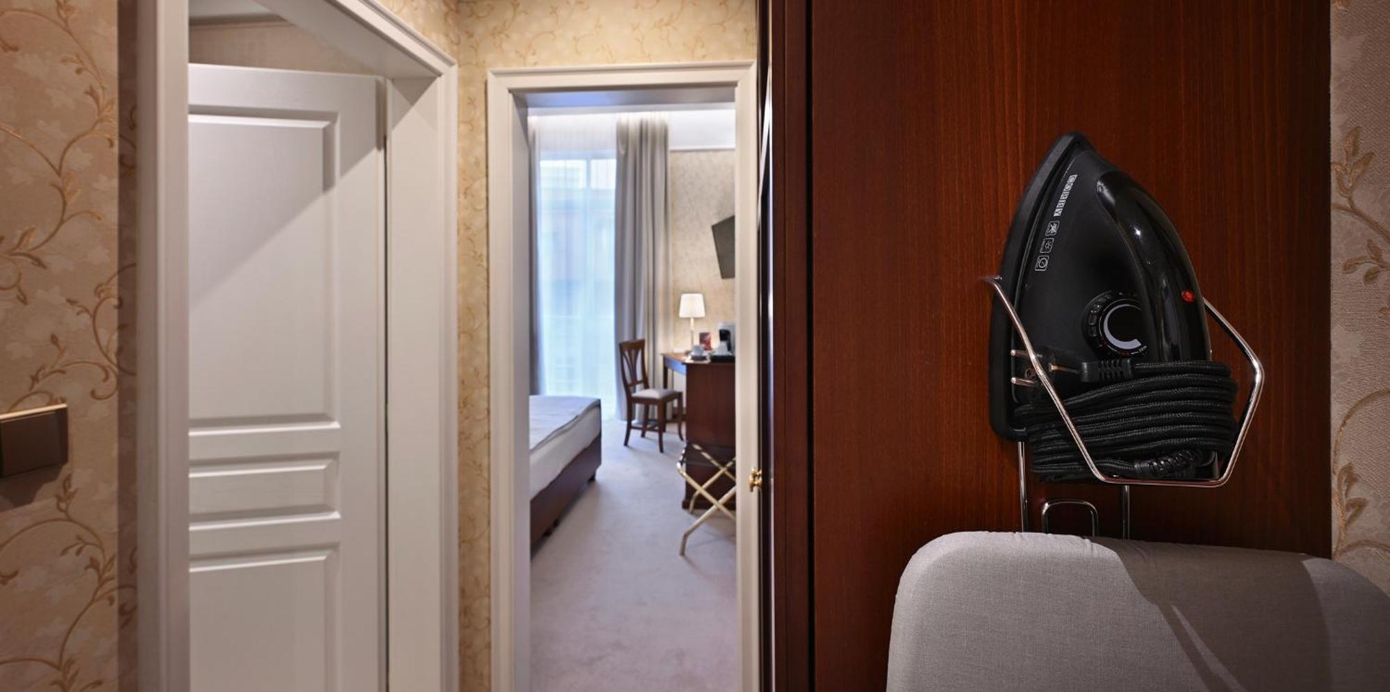 Rott Hotell