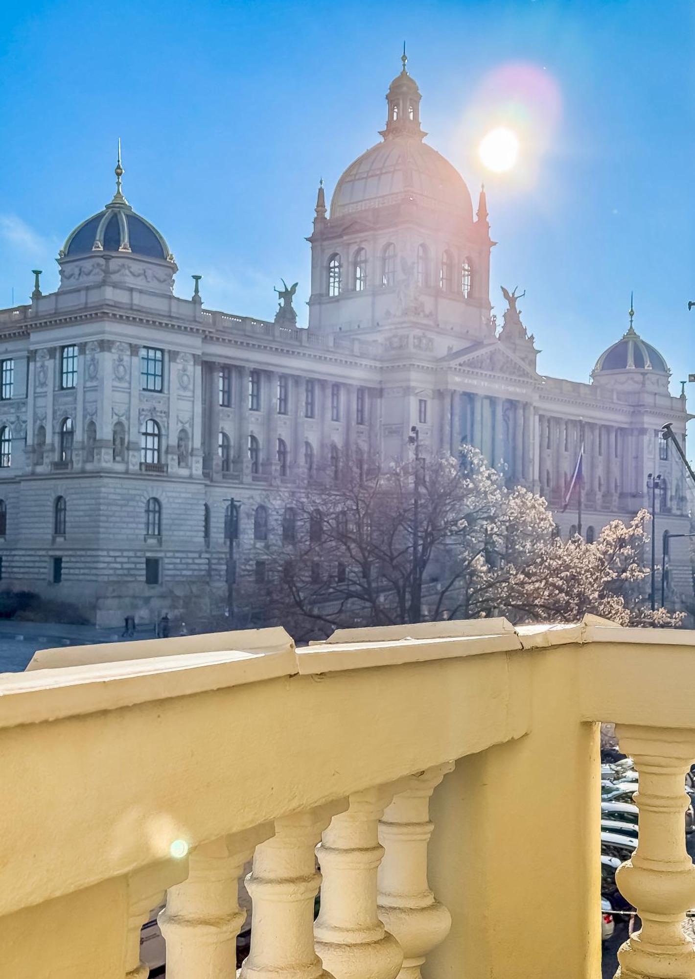 Turnkey I Wenceslas Square Lägenhet *