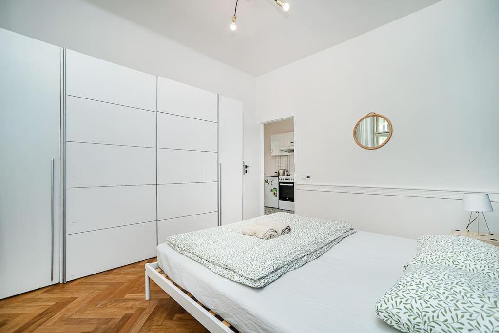 Cozy In Hipster Area Apartment Prague