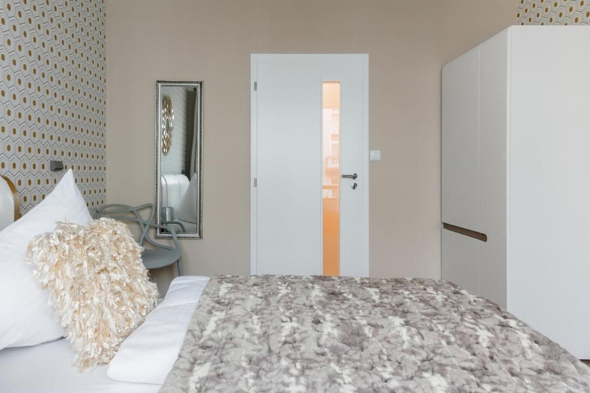 Pastel Art Deco 3bdr Ruterra *