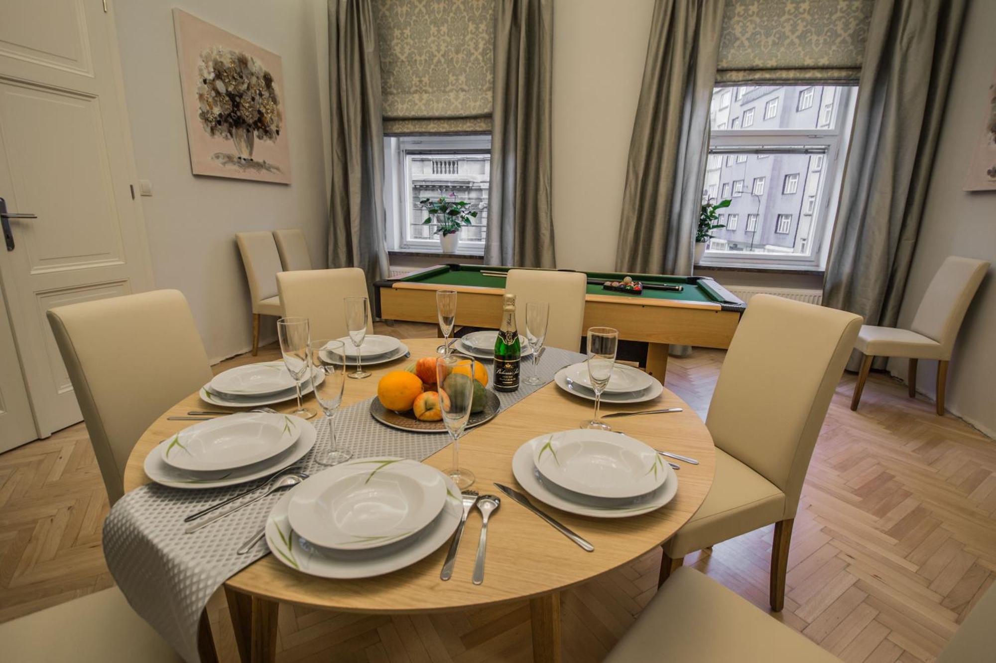 Royal With Sauna And Billiards Apartment Prague
