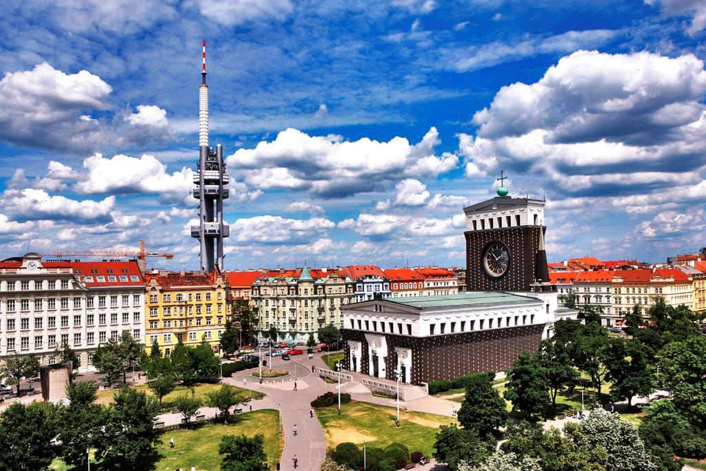 Modern Riegrovy Sady Apartment Prague