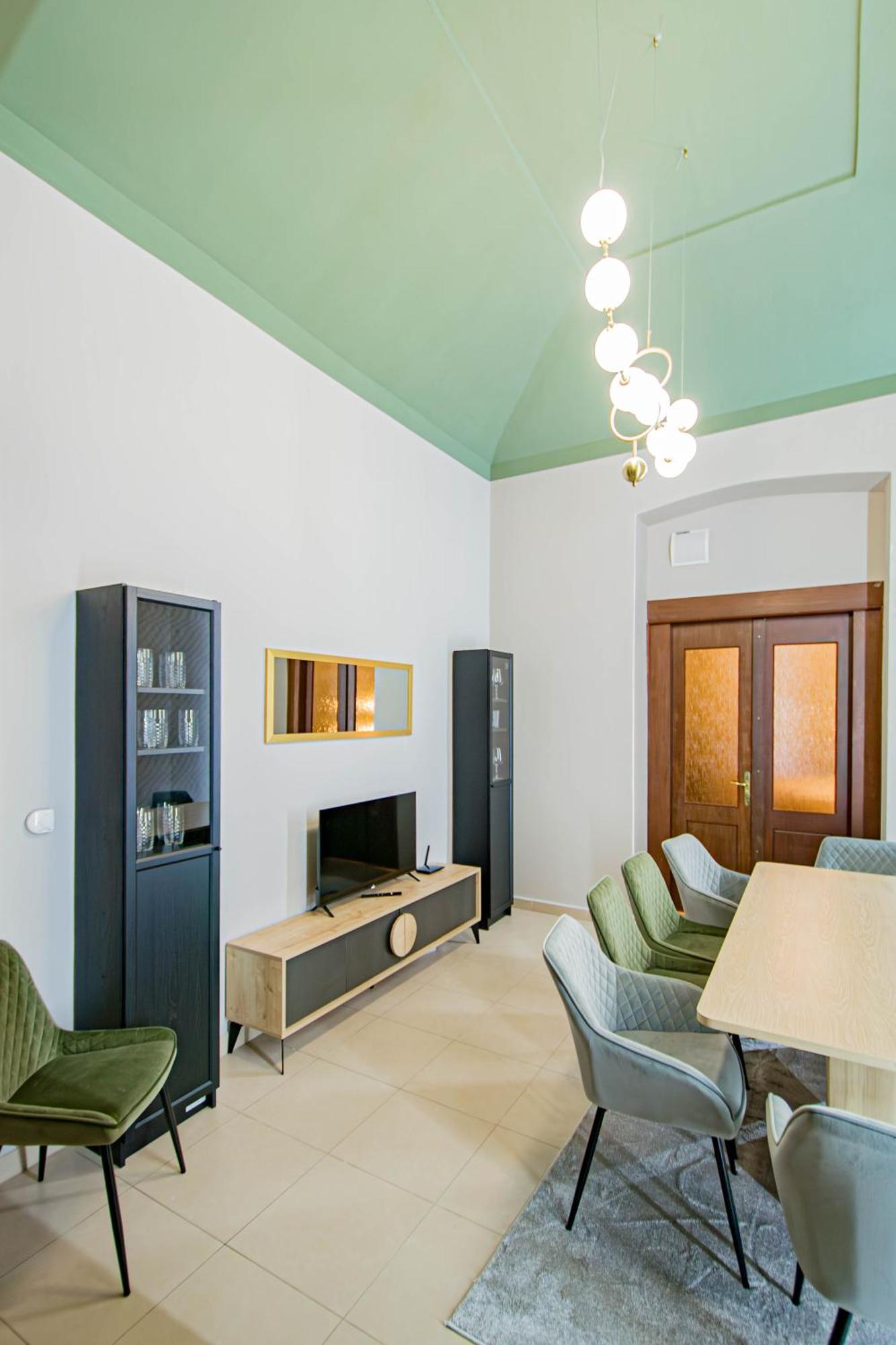 Magnificent With Sauna And Billiards Lejlighed *