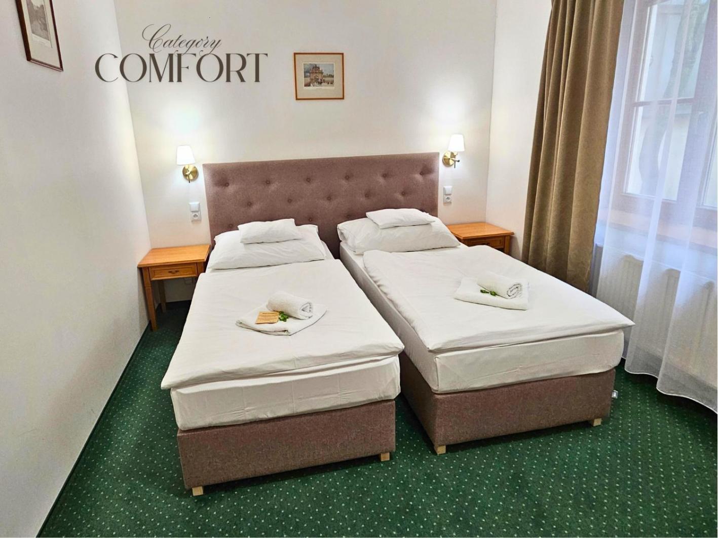 Hotell Claris 3*