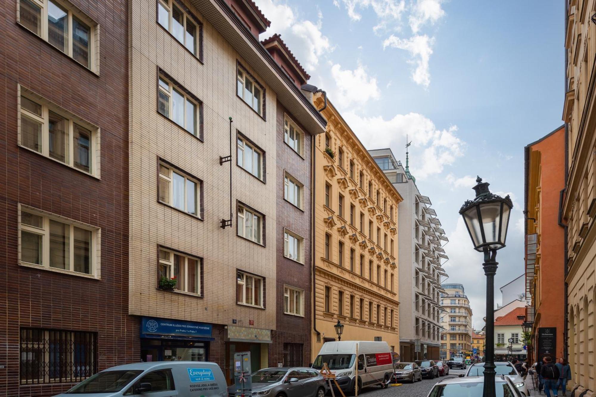 Lighthouse Apartment Prag