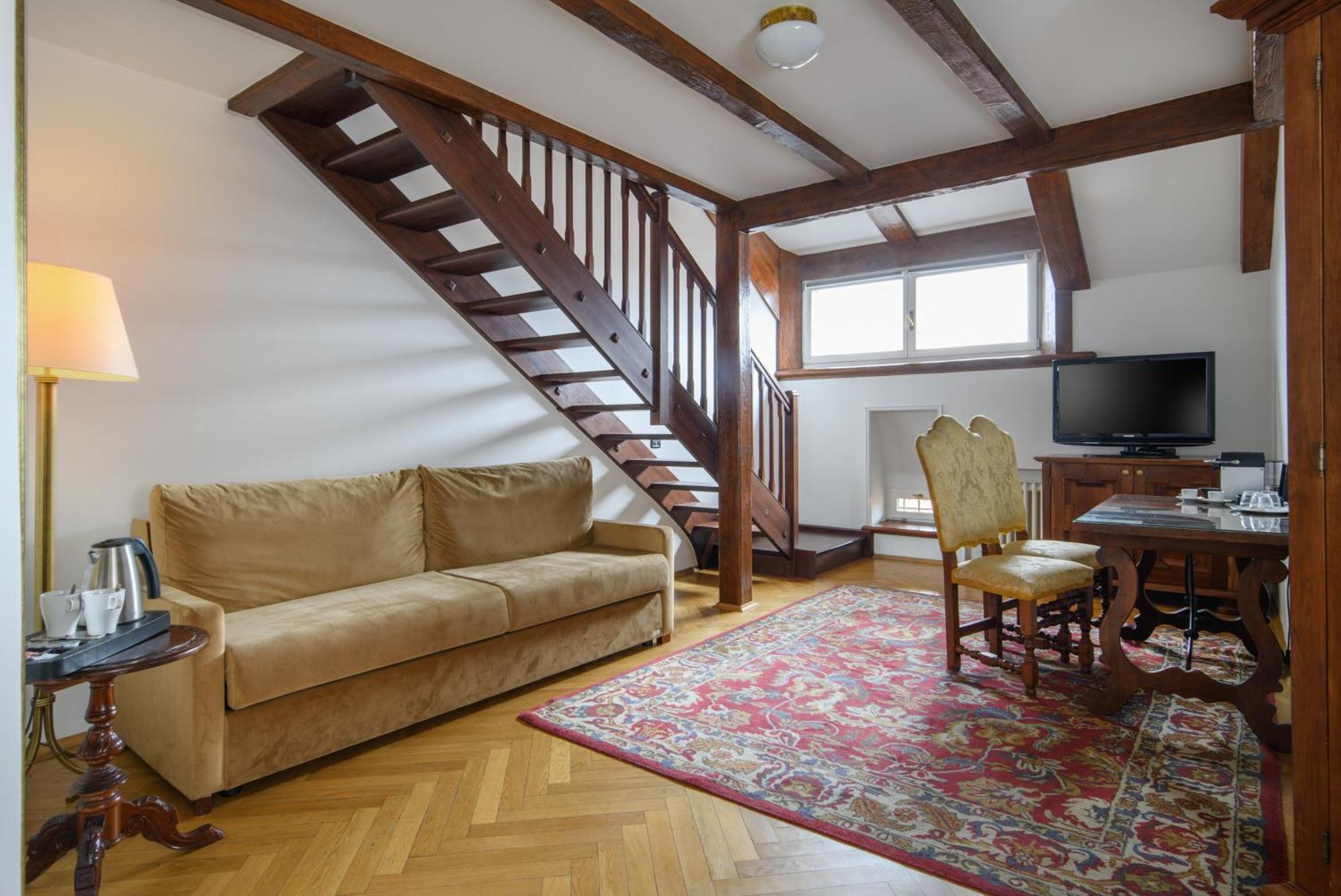 Charles Bridge Palace Hotell 4*