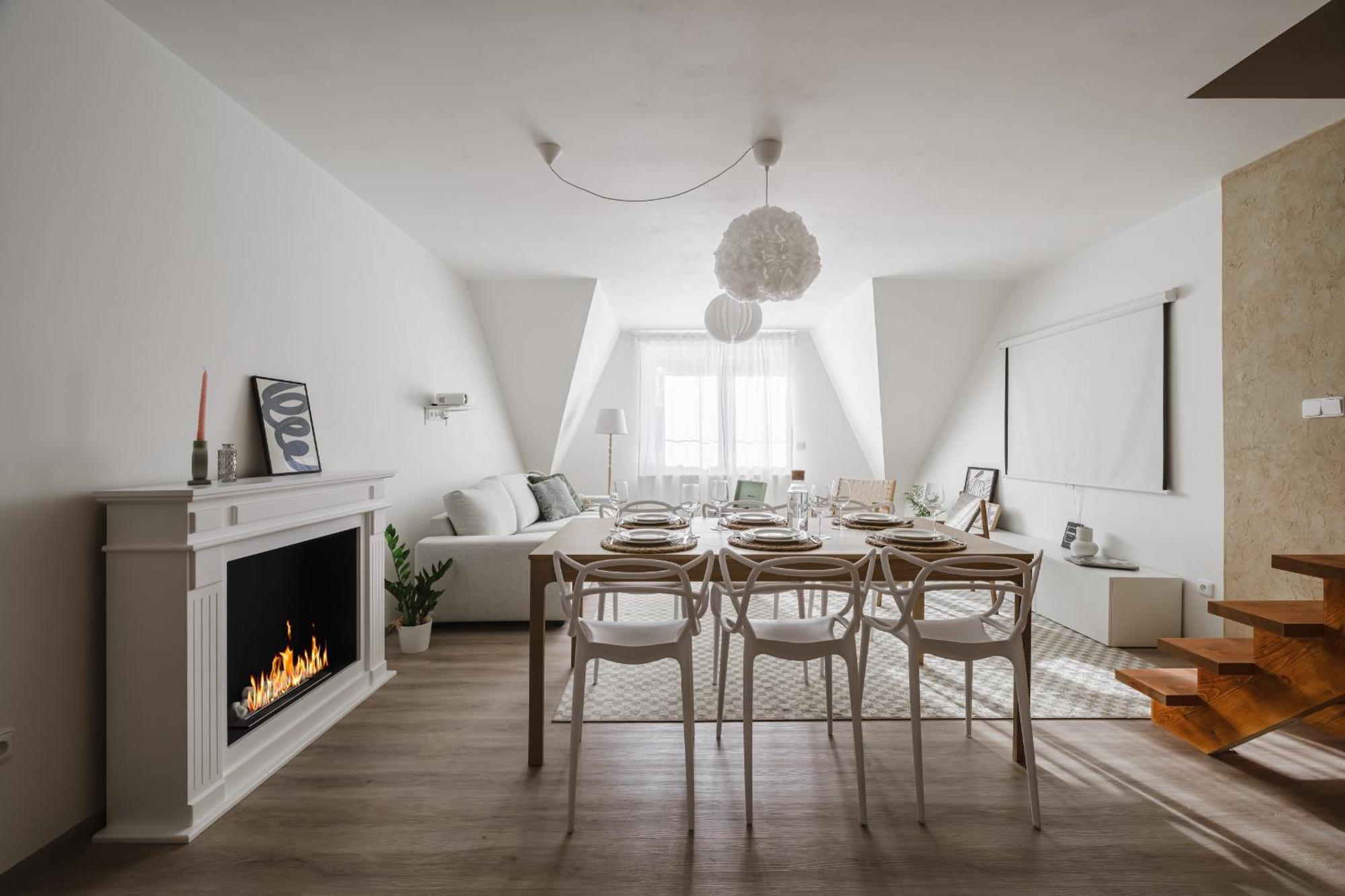 Feriehus Spacious 4-story With Sauna & Garden Prag