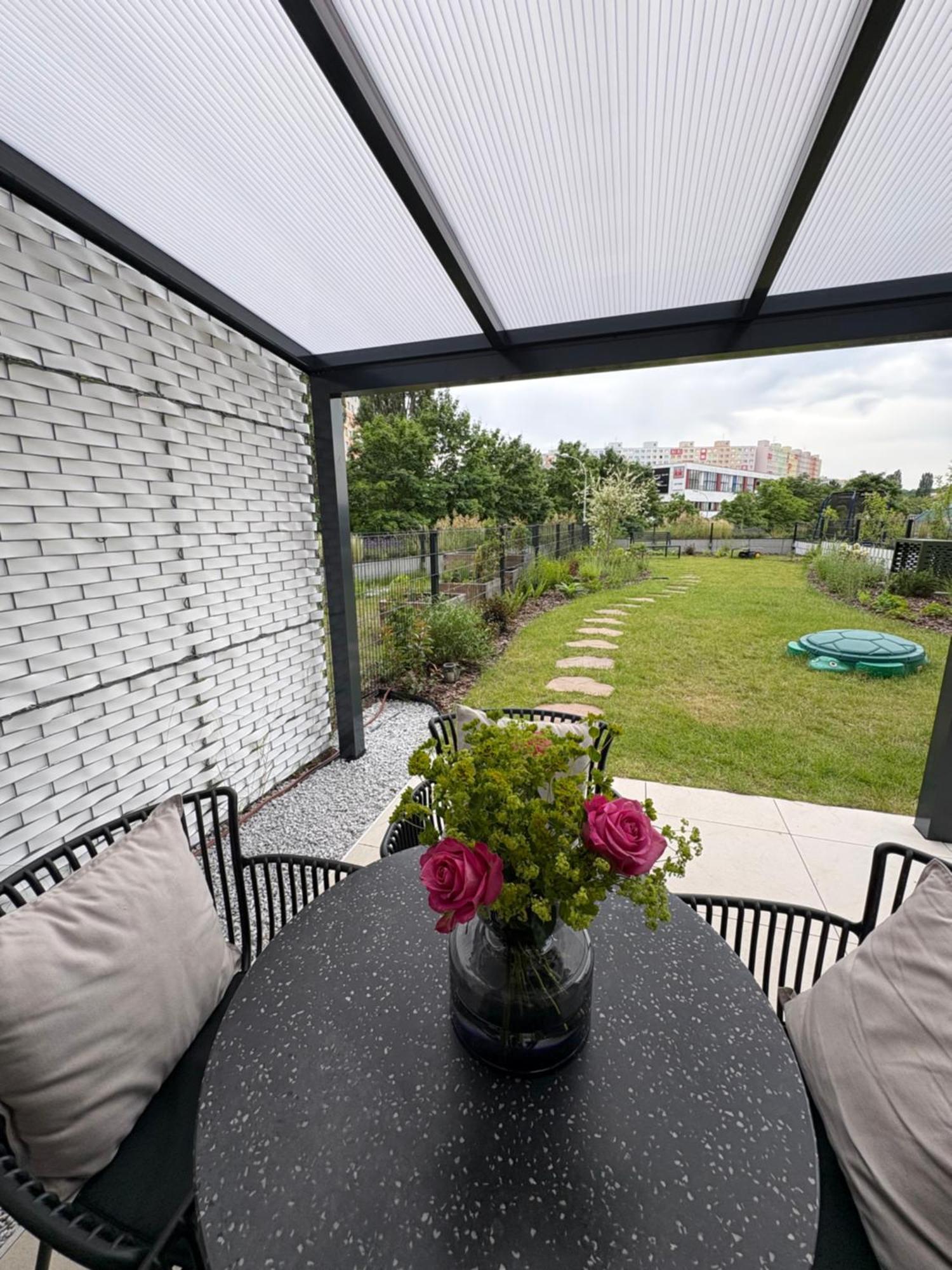 Beta - Free Garage, Air Condition, Garden, At Metro, 2nd Parking On Request Lägenhet Prag