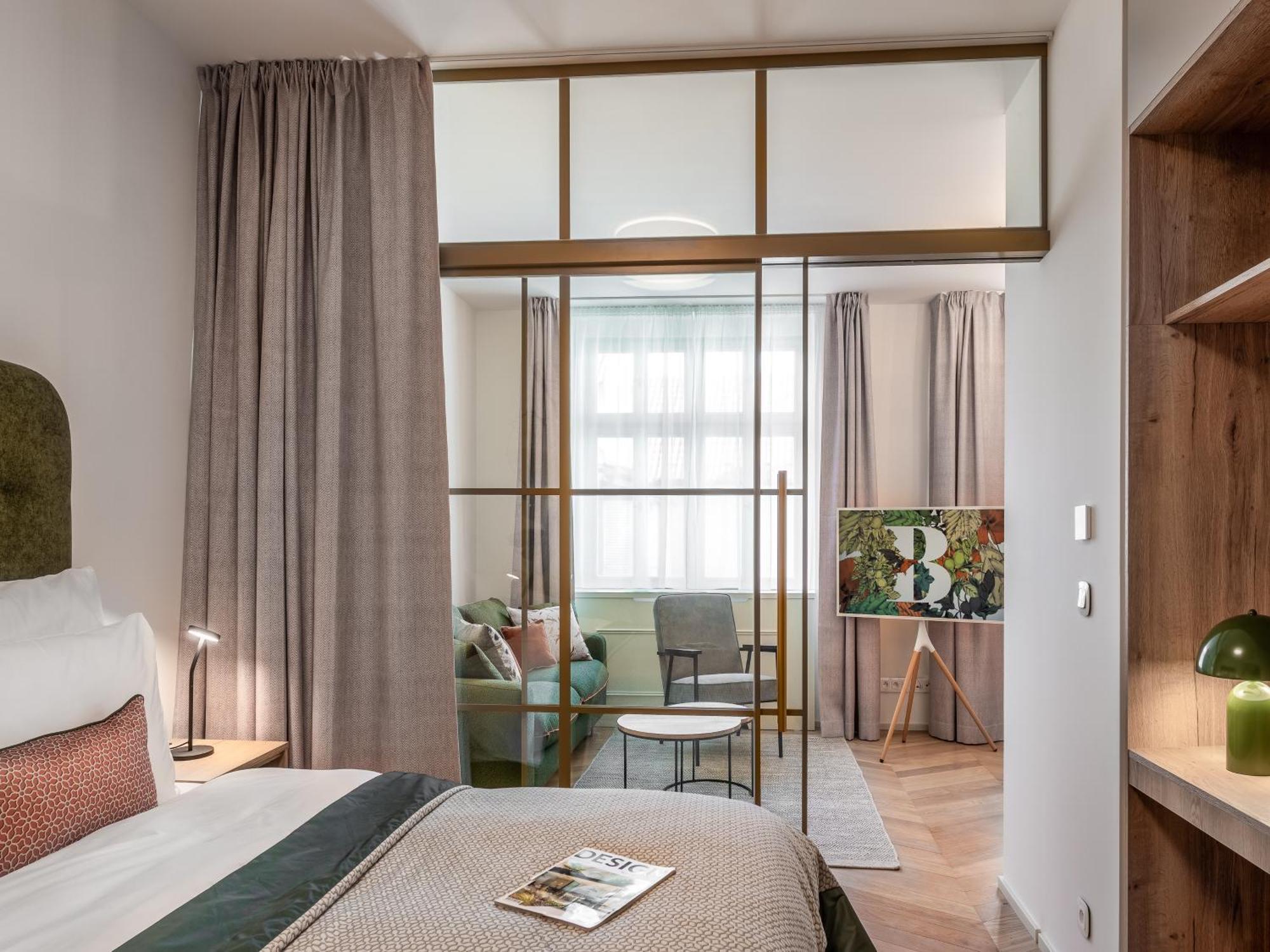 The Botanist Aparthotel 4*