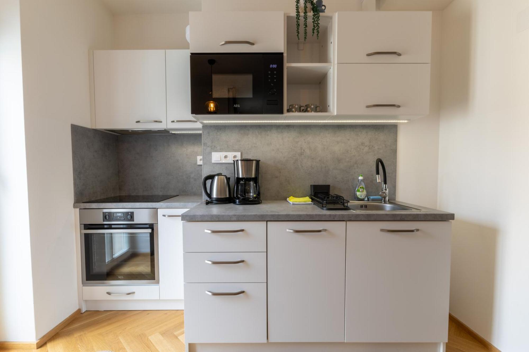 Seifertova Apartment *