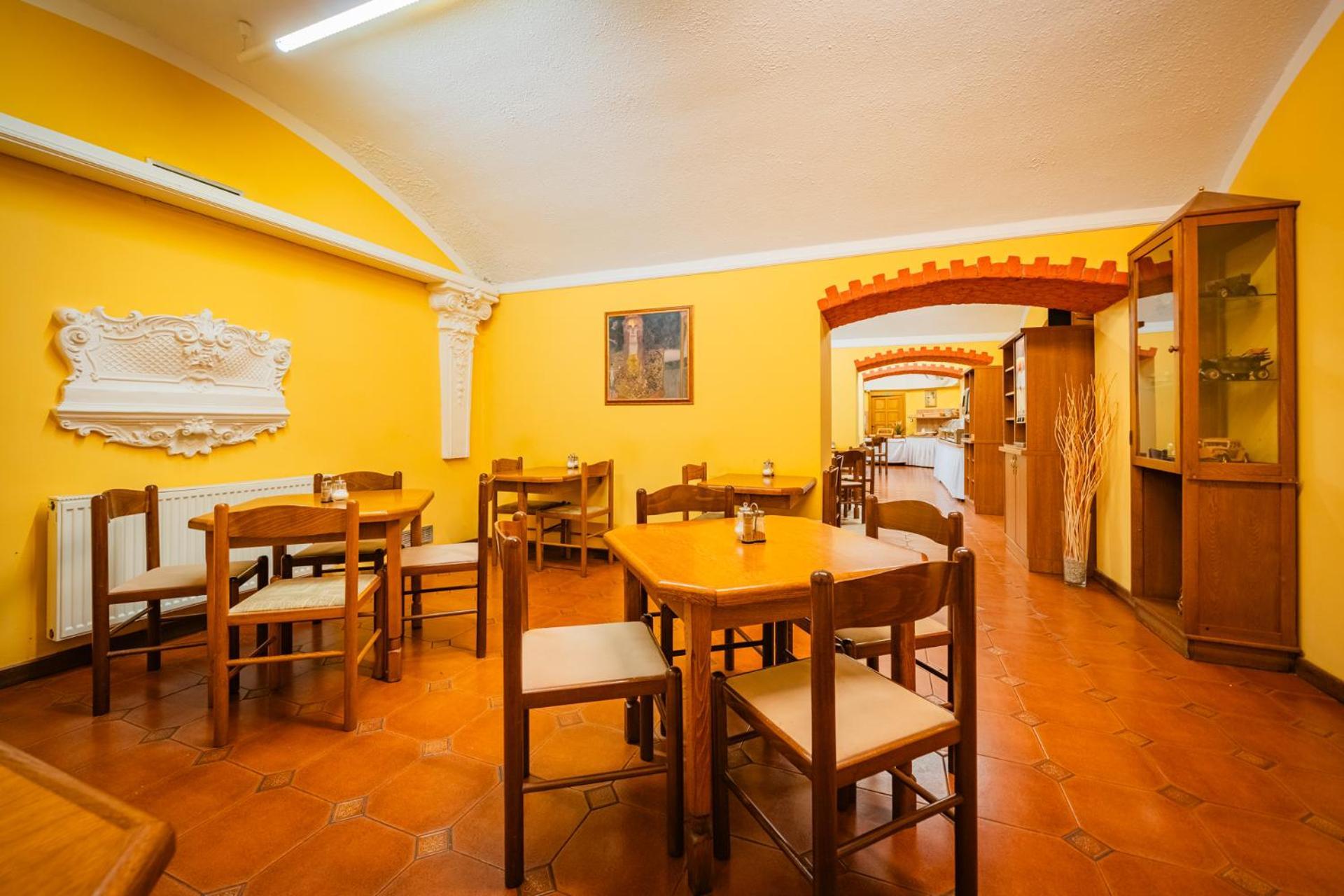 Hotell Atos 3*