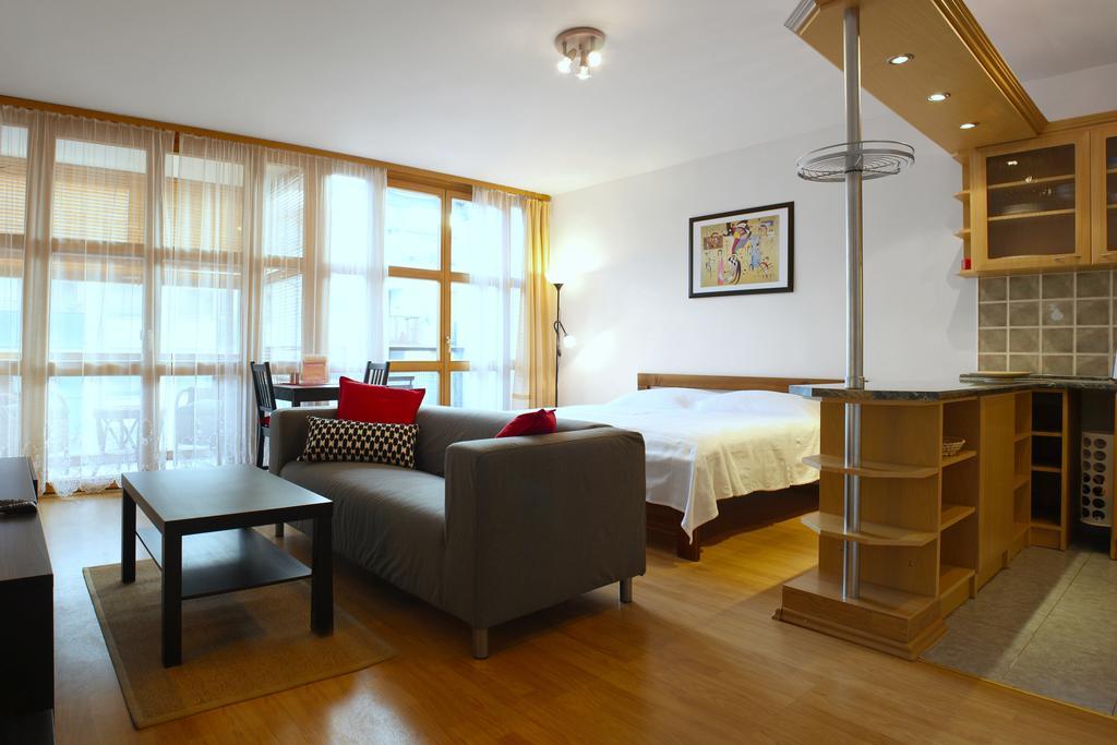 Tomkova I & Iii Apartment Prag