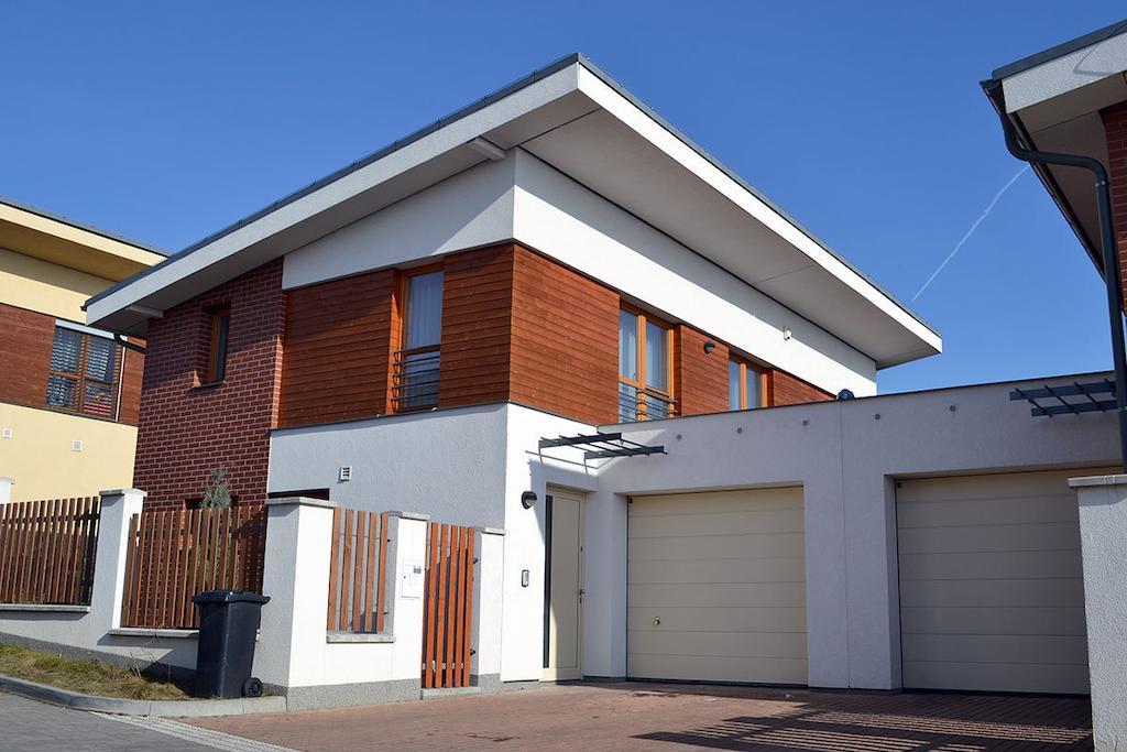 Ruttera House With Garden