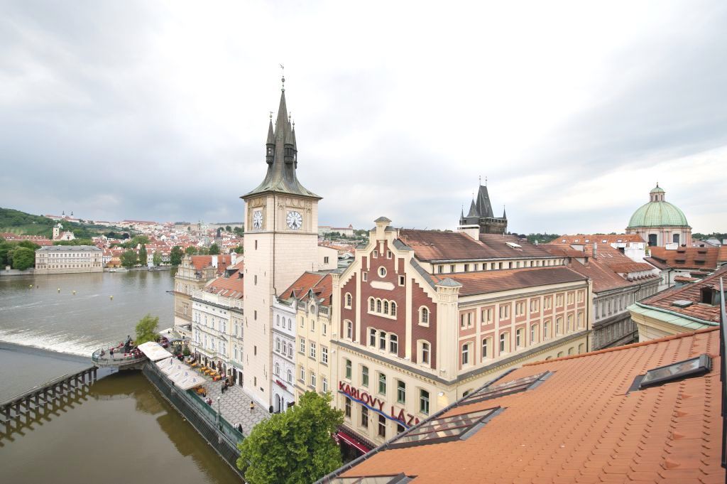 Charles Bridge Palace Hotell